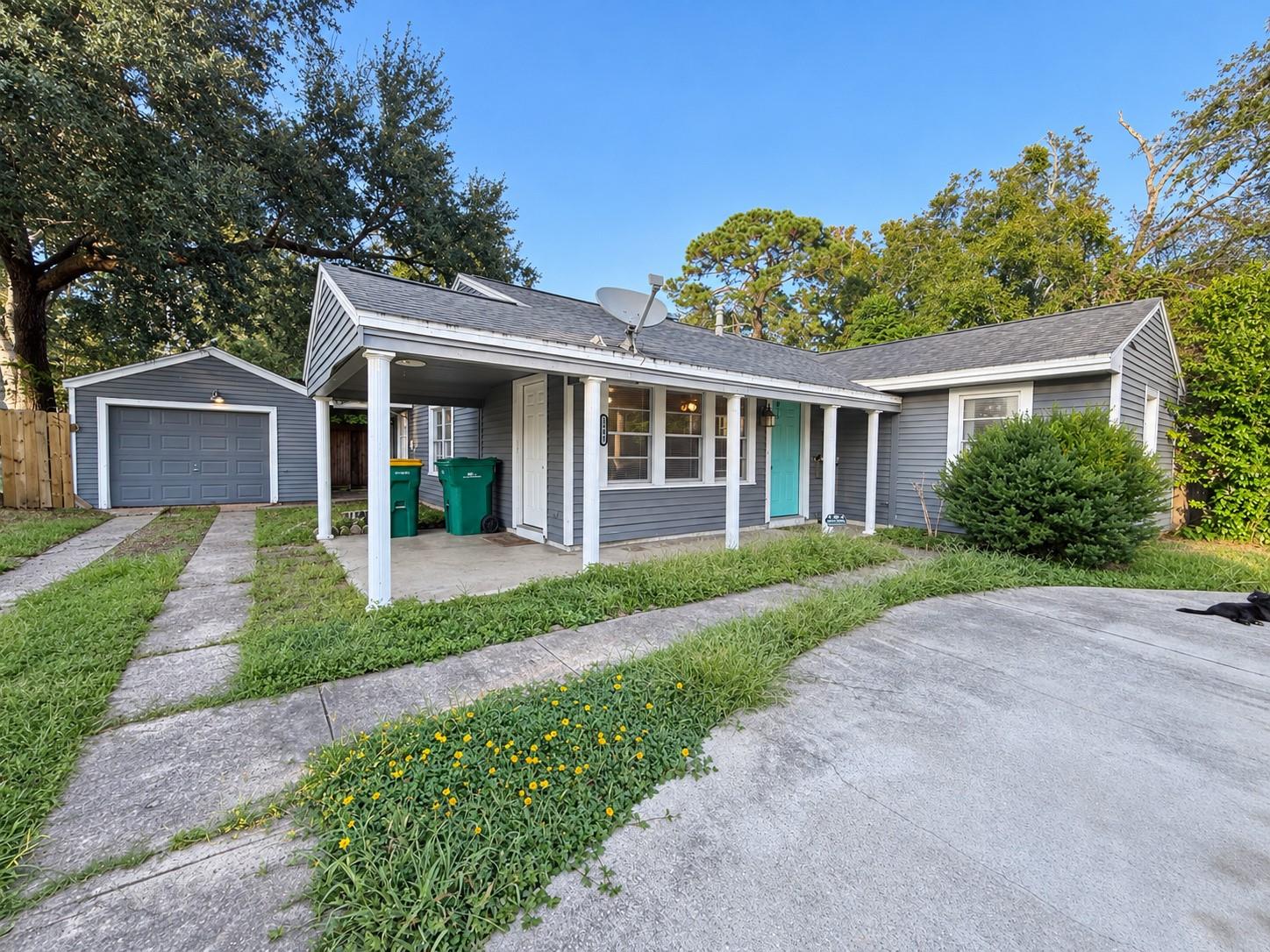2604 S Houston Drive — photo