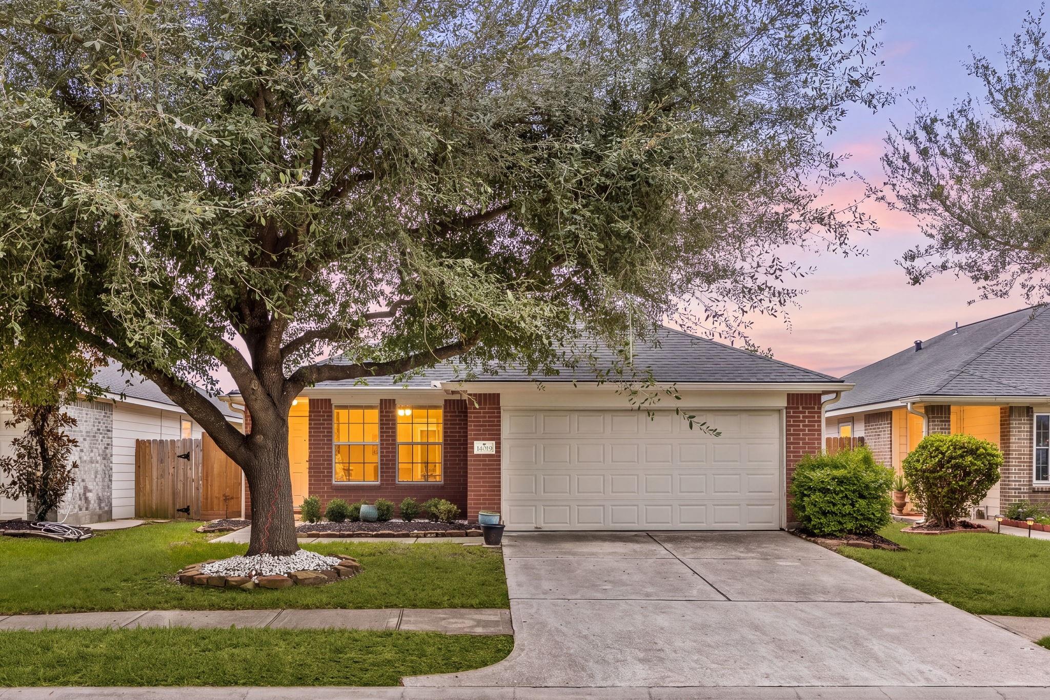 14019 Kinsbourne Court — photo