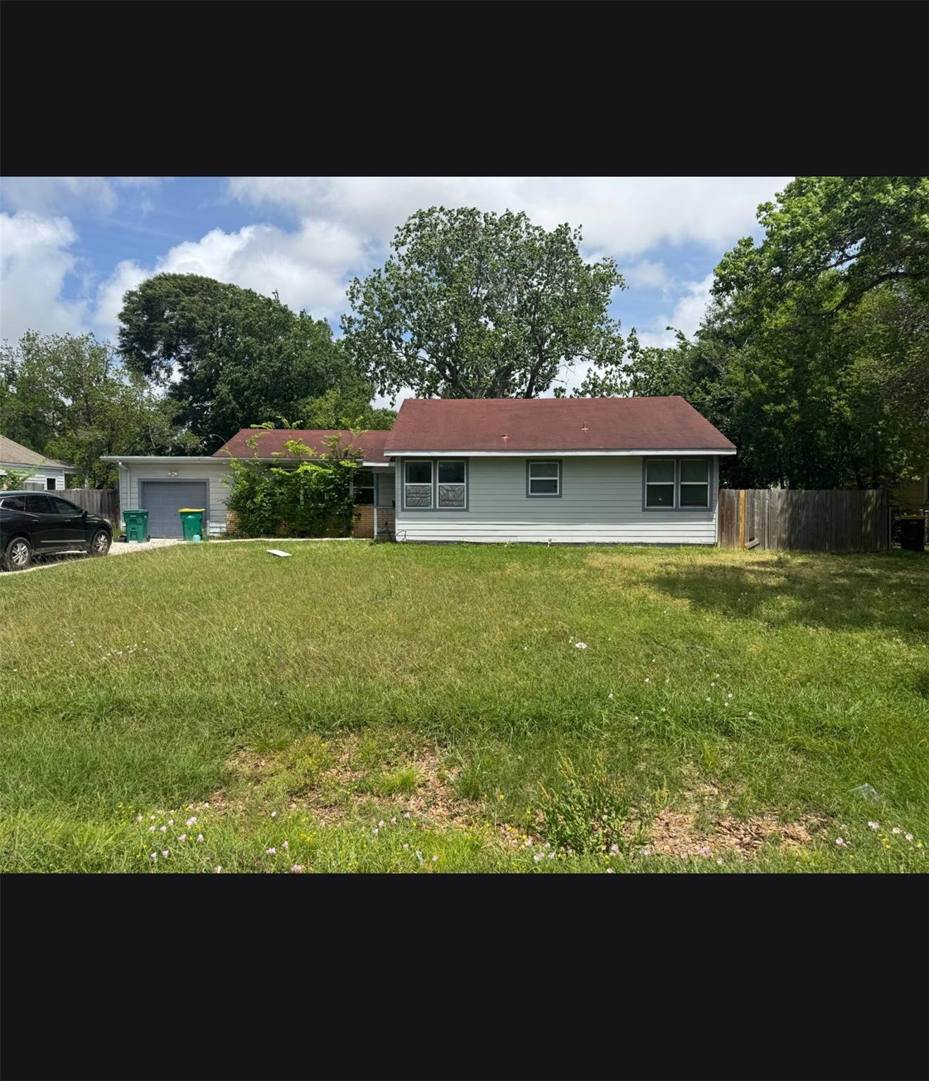 1633 Hawthorne Street — photo