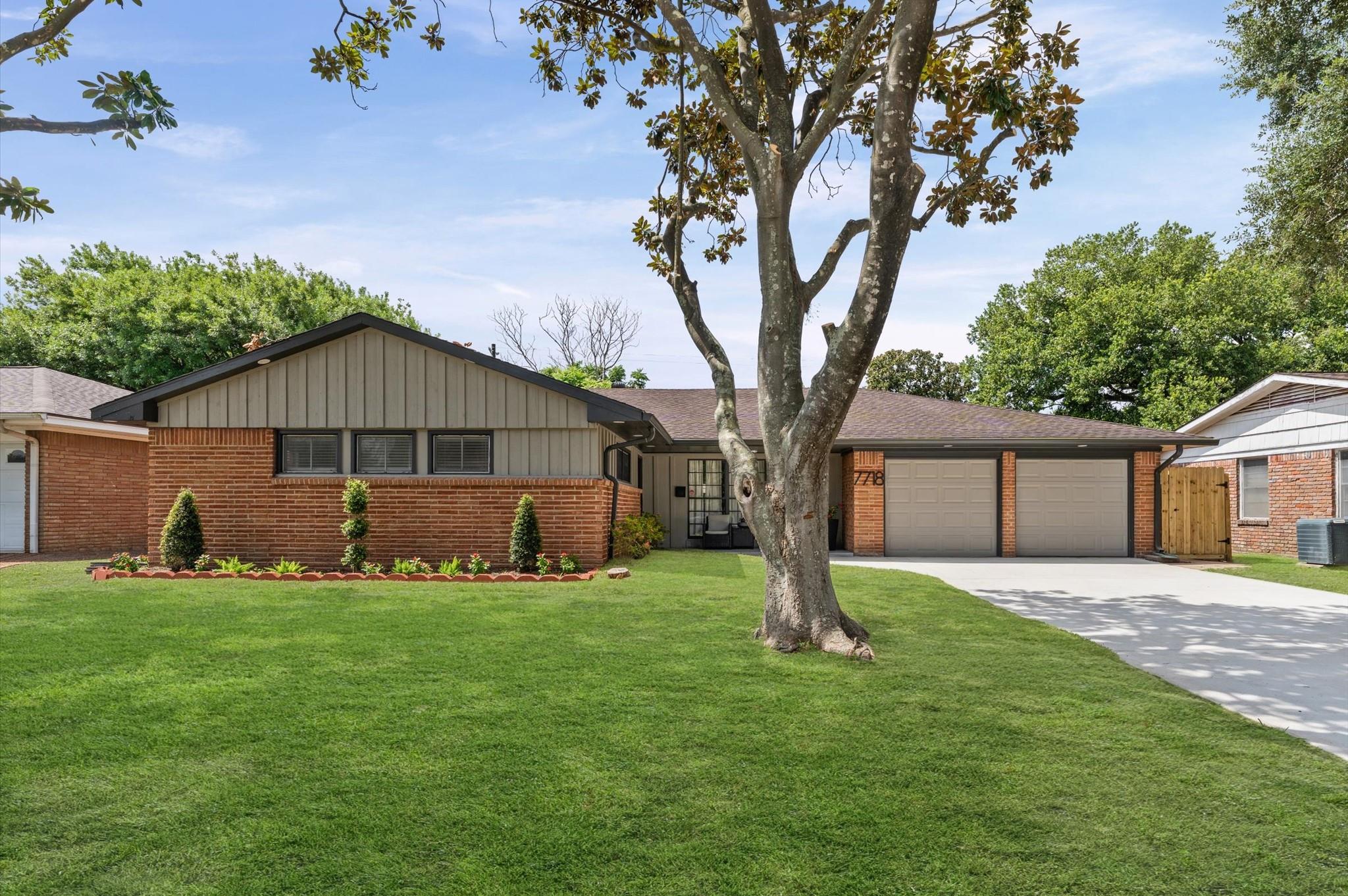 7718 Dillon Street — photo