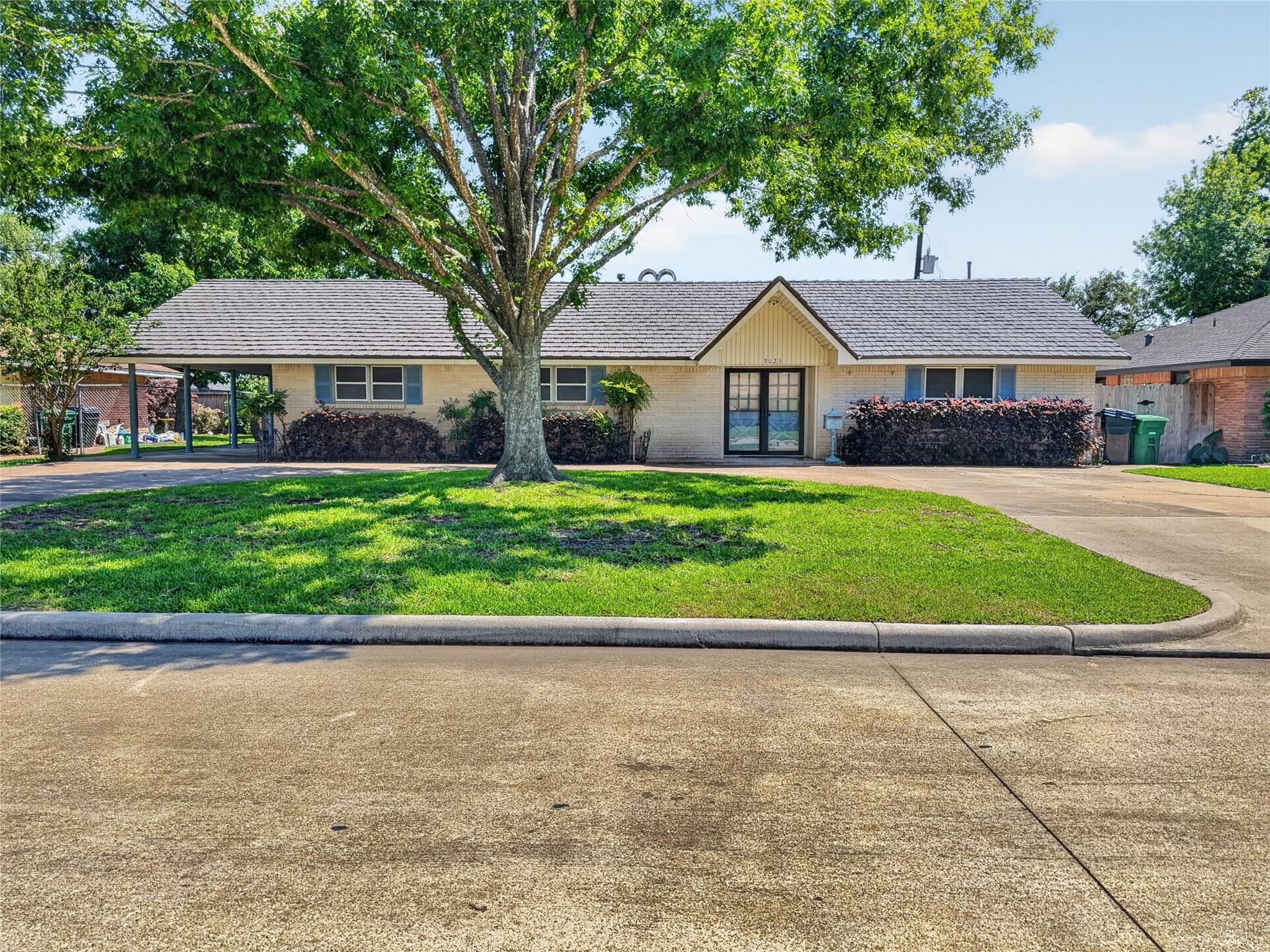 9023 Springview Lane — photo