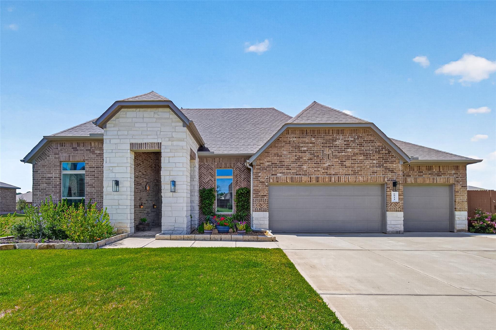 6014 Henry Hamlet Drive — photo
