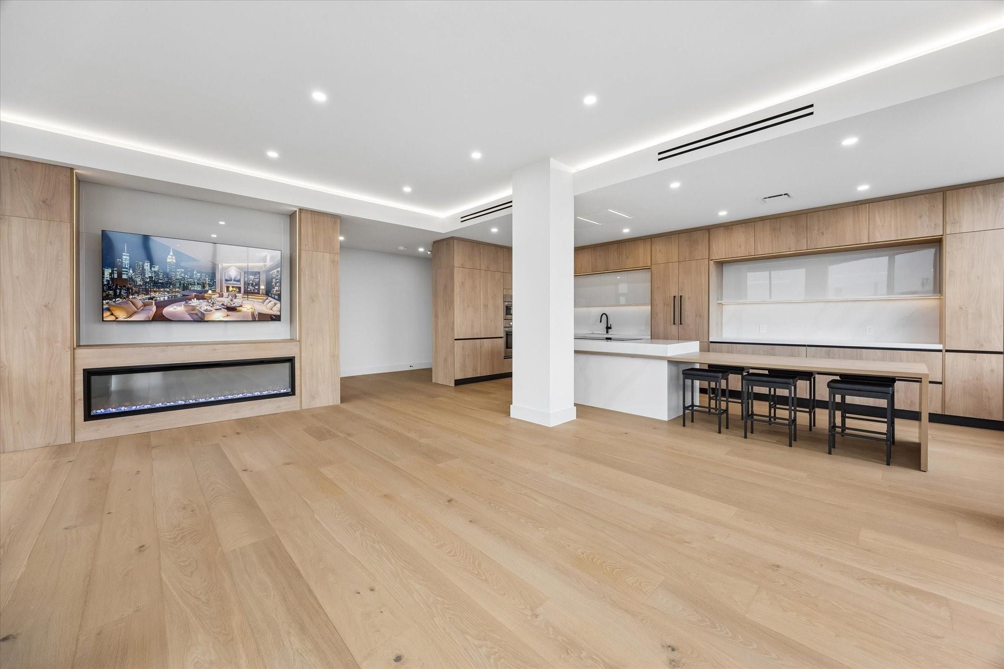 14 Greenway Plaza #19R — photo