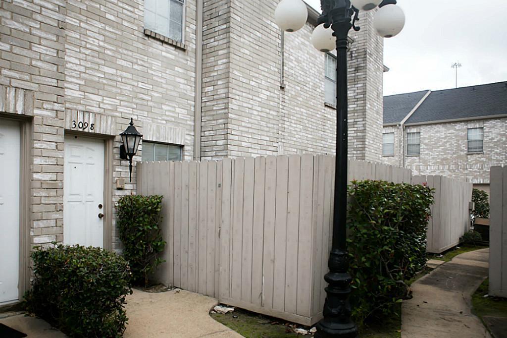 3098 Holly Hall Street #3098 — photo
