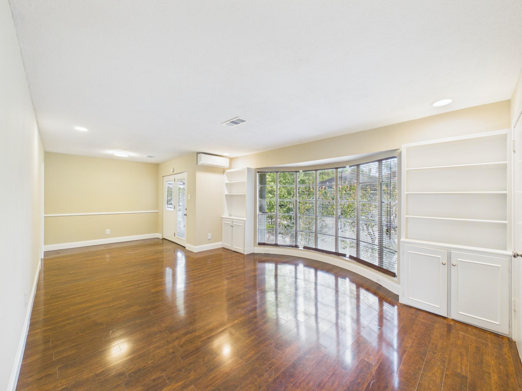 2595 Marilee Lane #1 — photo