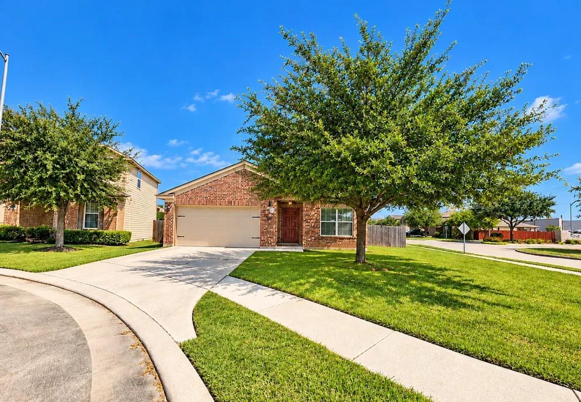 6902 Iris Court — photo