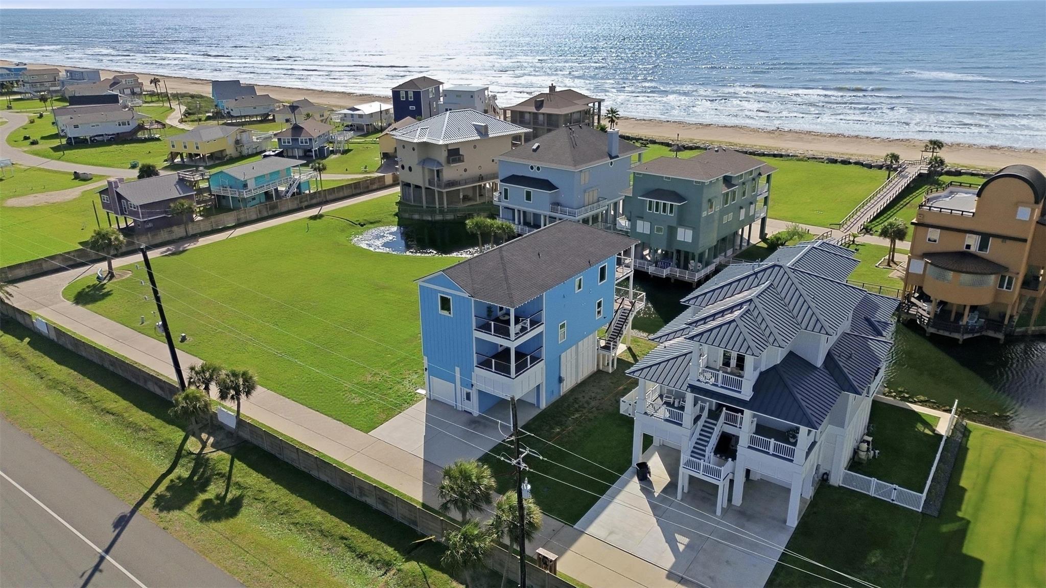 18 Blue Heron Circle — photo