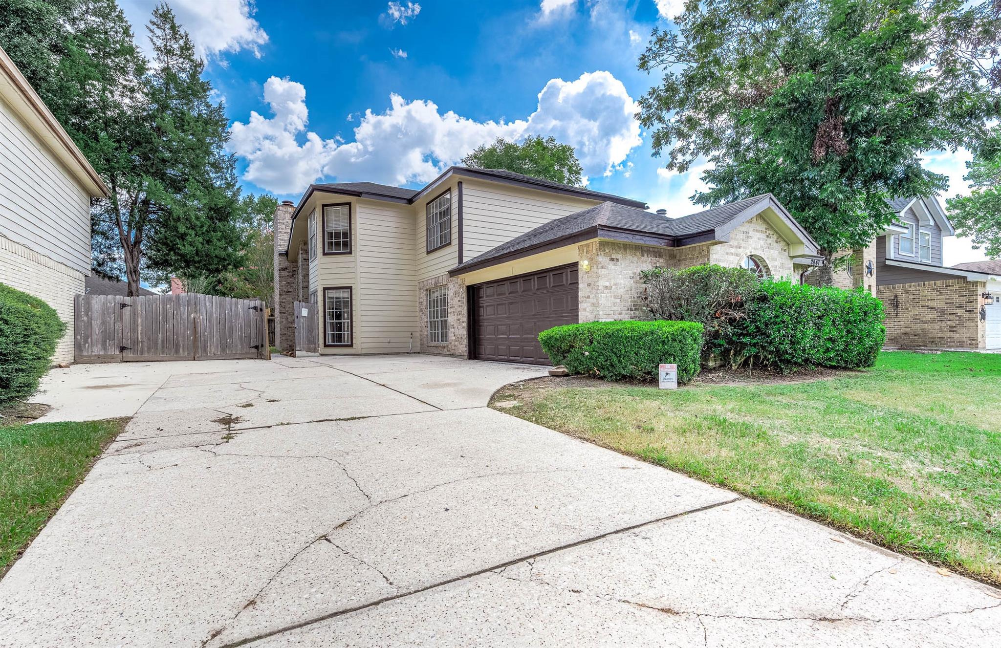 2447 Brush Hollow Road — photo