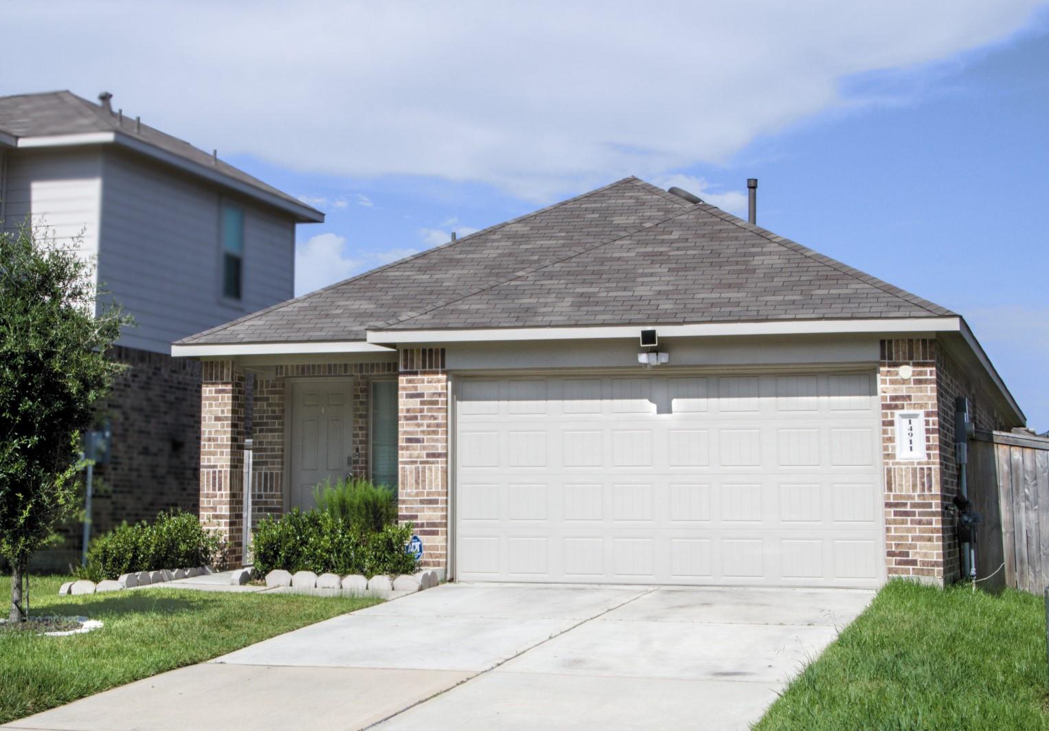 14911 Cypress Hollow Drive — photo