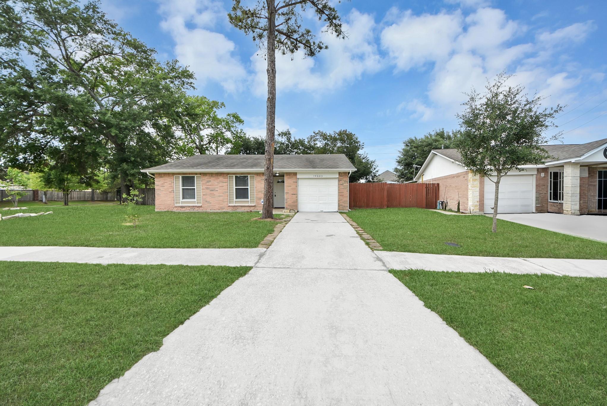10603 Thorncliff Drive — photo