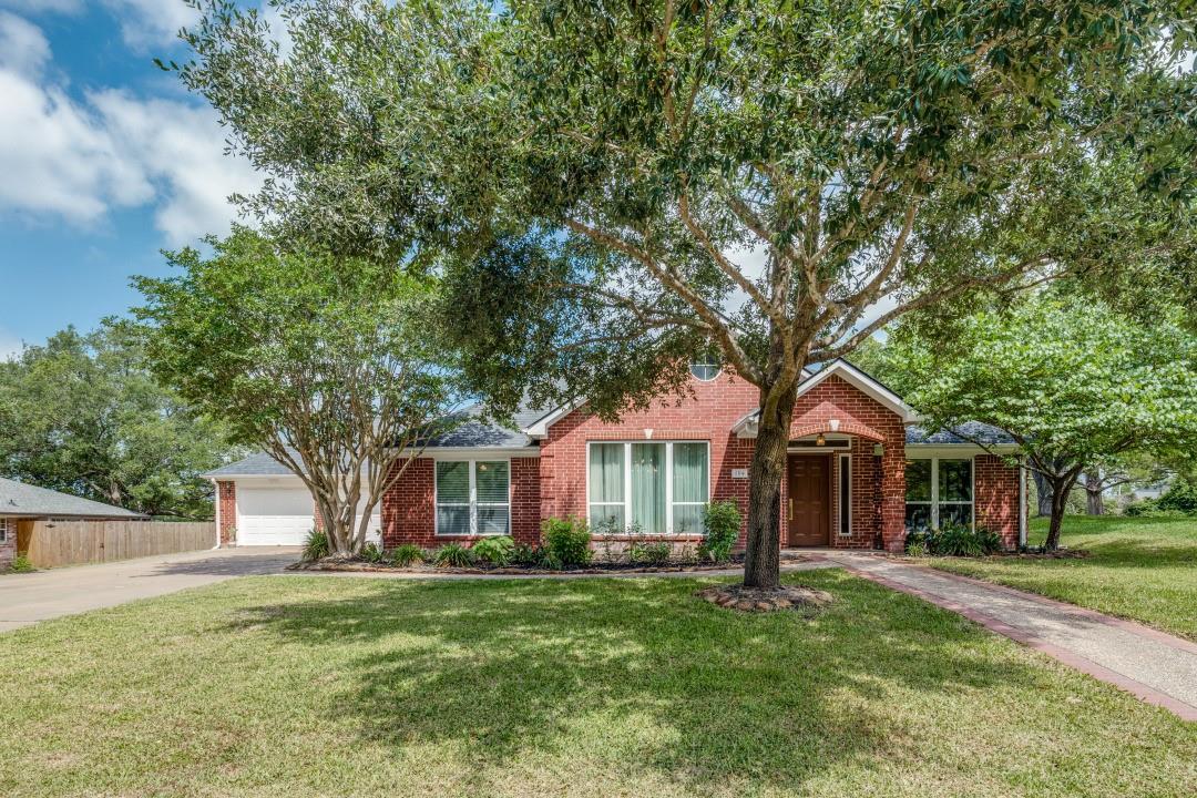 104 Douglas Drive — photo
