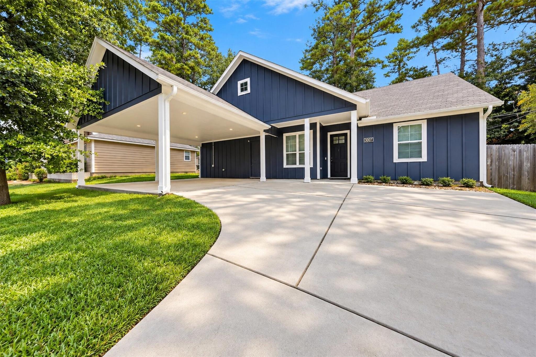 3007 Sand Drive — photo