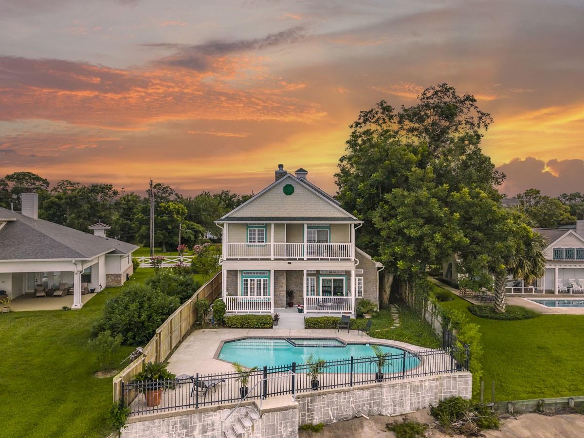 3039 Bayshore Drive — photo