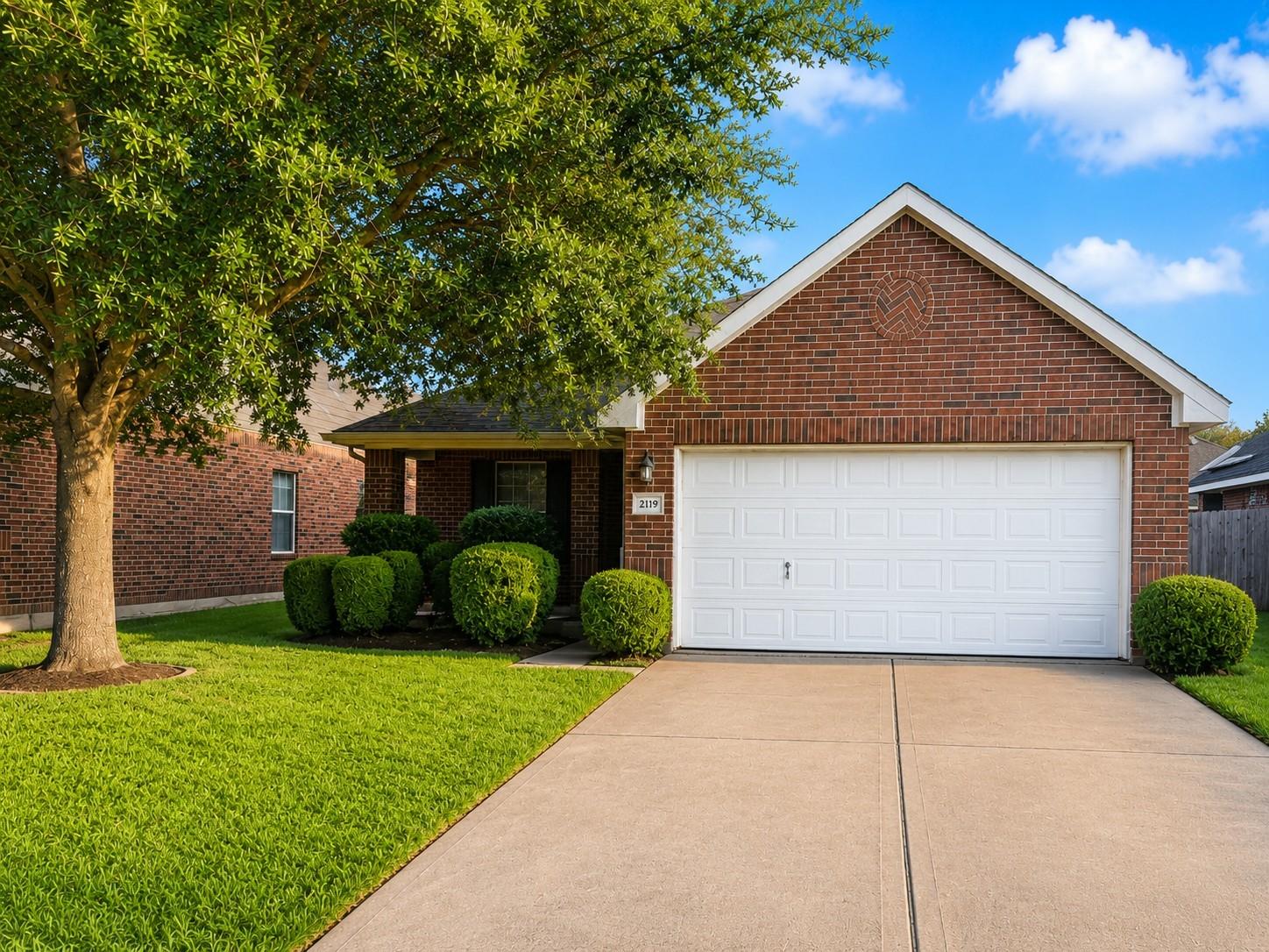 2119 Hawthorne Brook — photo