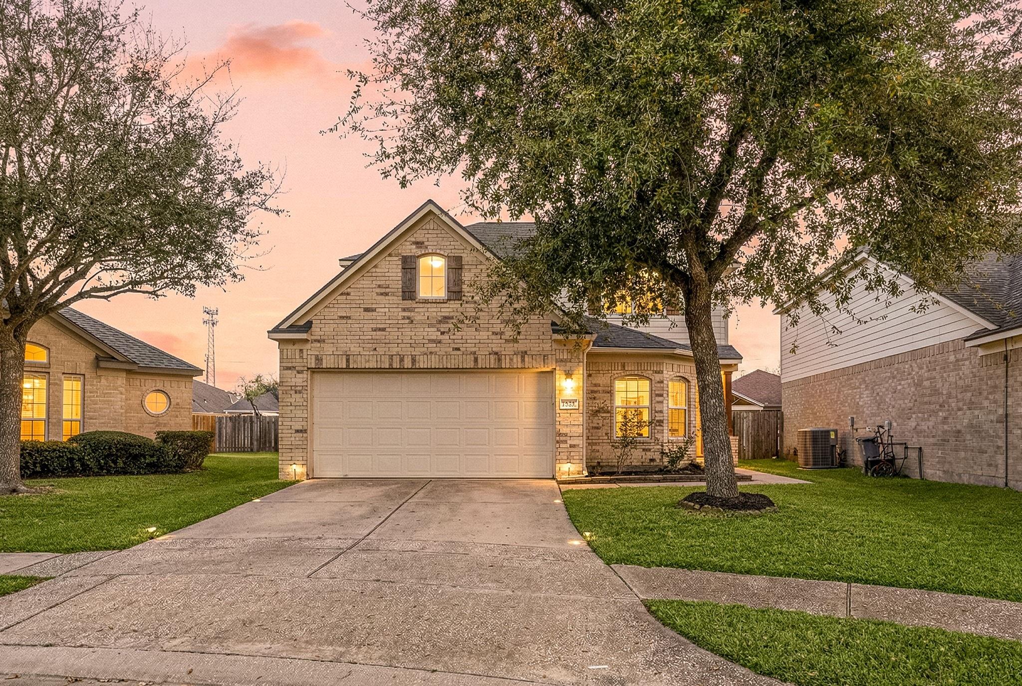 5911 Rosemary Circle — photo