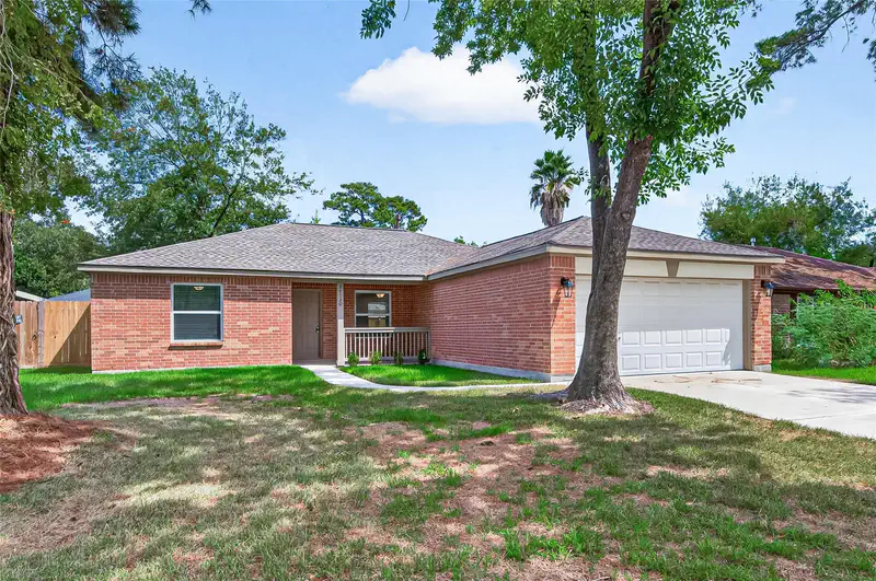 24130 Spring Mill Lane — photo