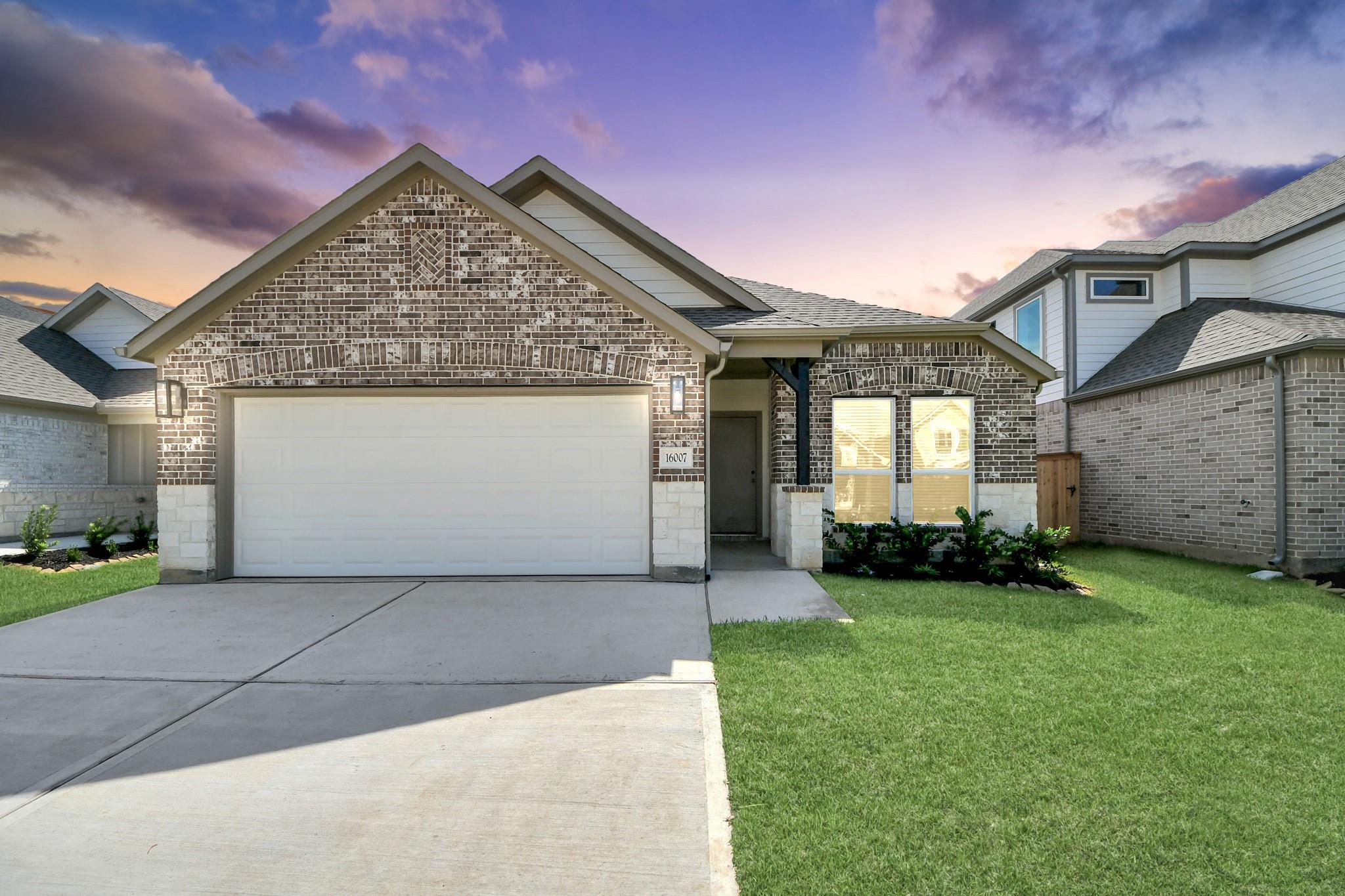 16007 Sycamore Maple Lane — photo