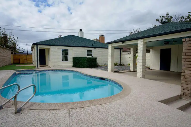 11718 Coachfield Lane — photo