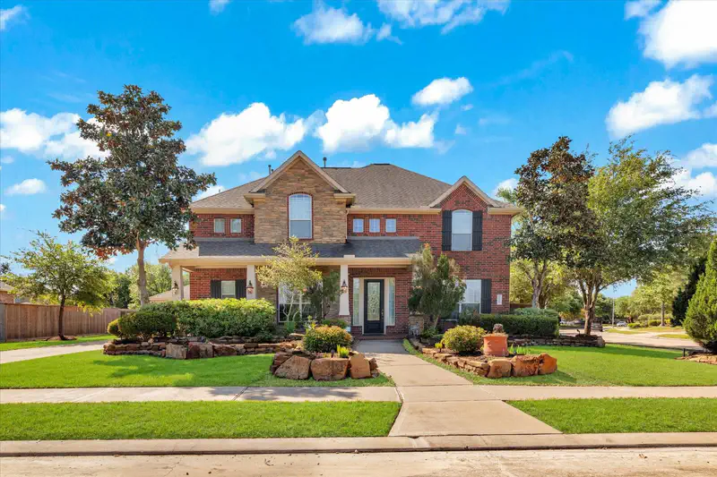 10102 Oak Motte Drive — photo