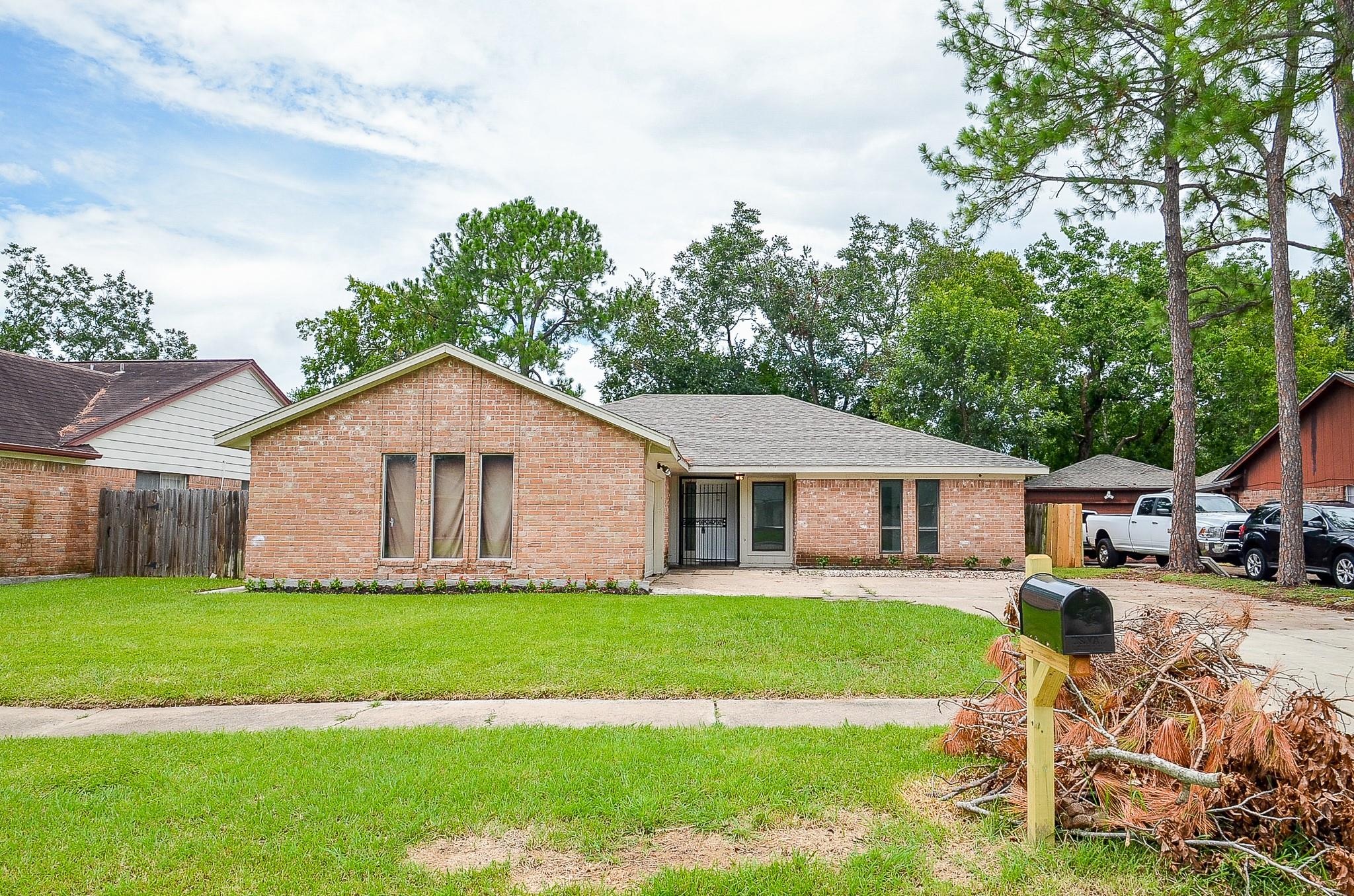 12266 Huntington Venture Drive — photo