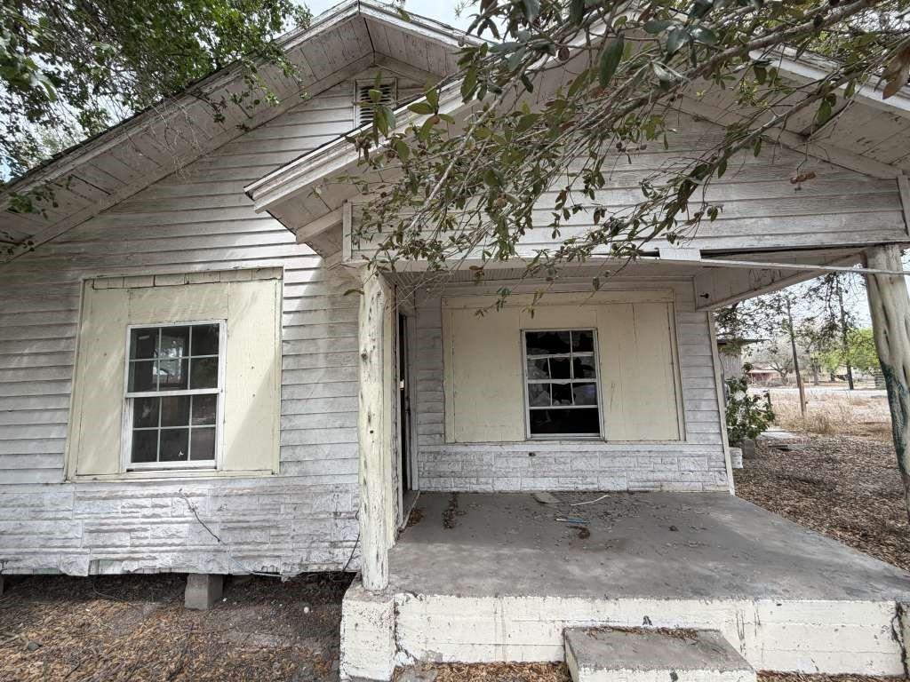 408 W Edward Street — photo