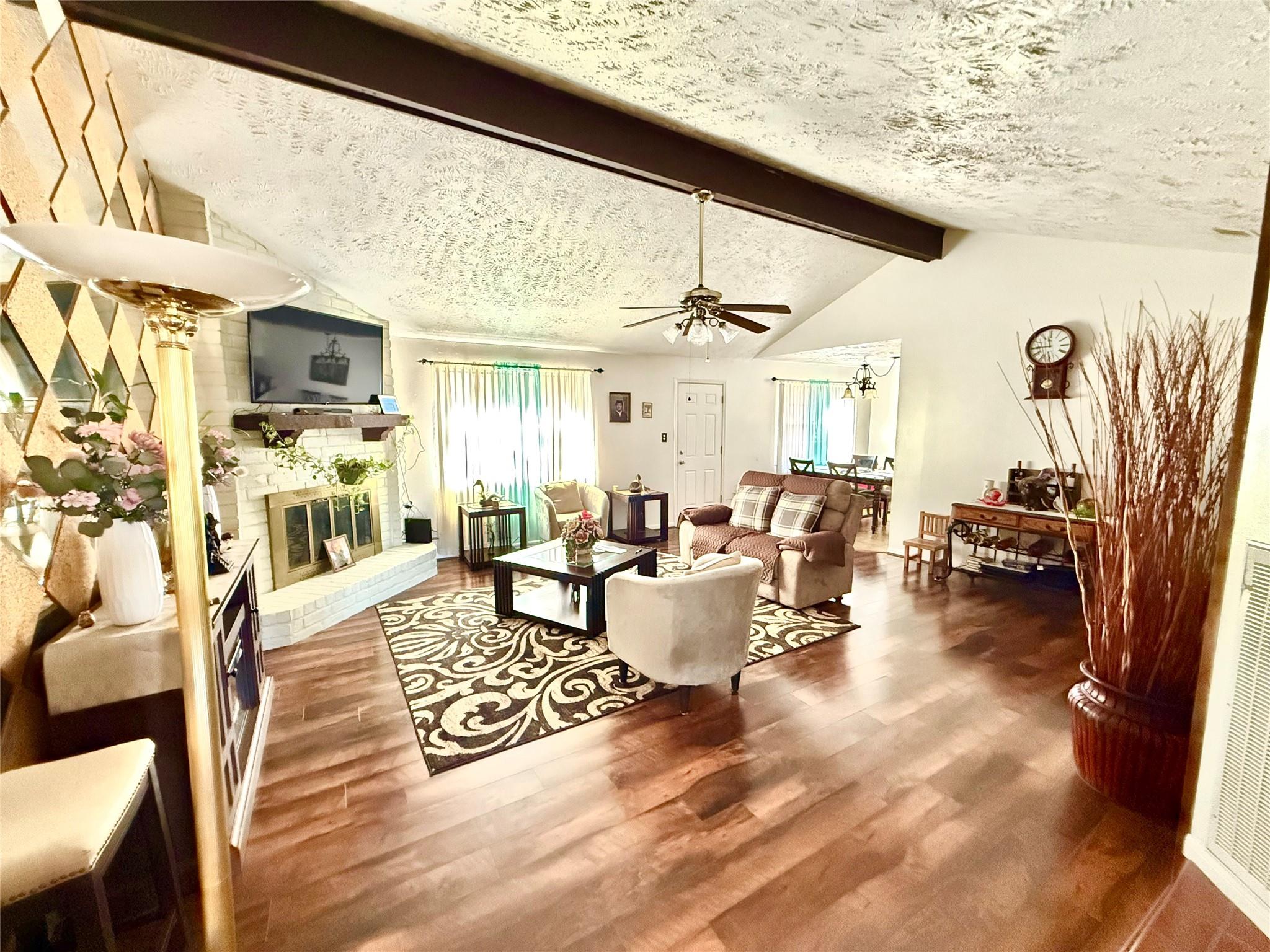 1303 Sterling Green Court — photo