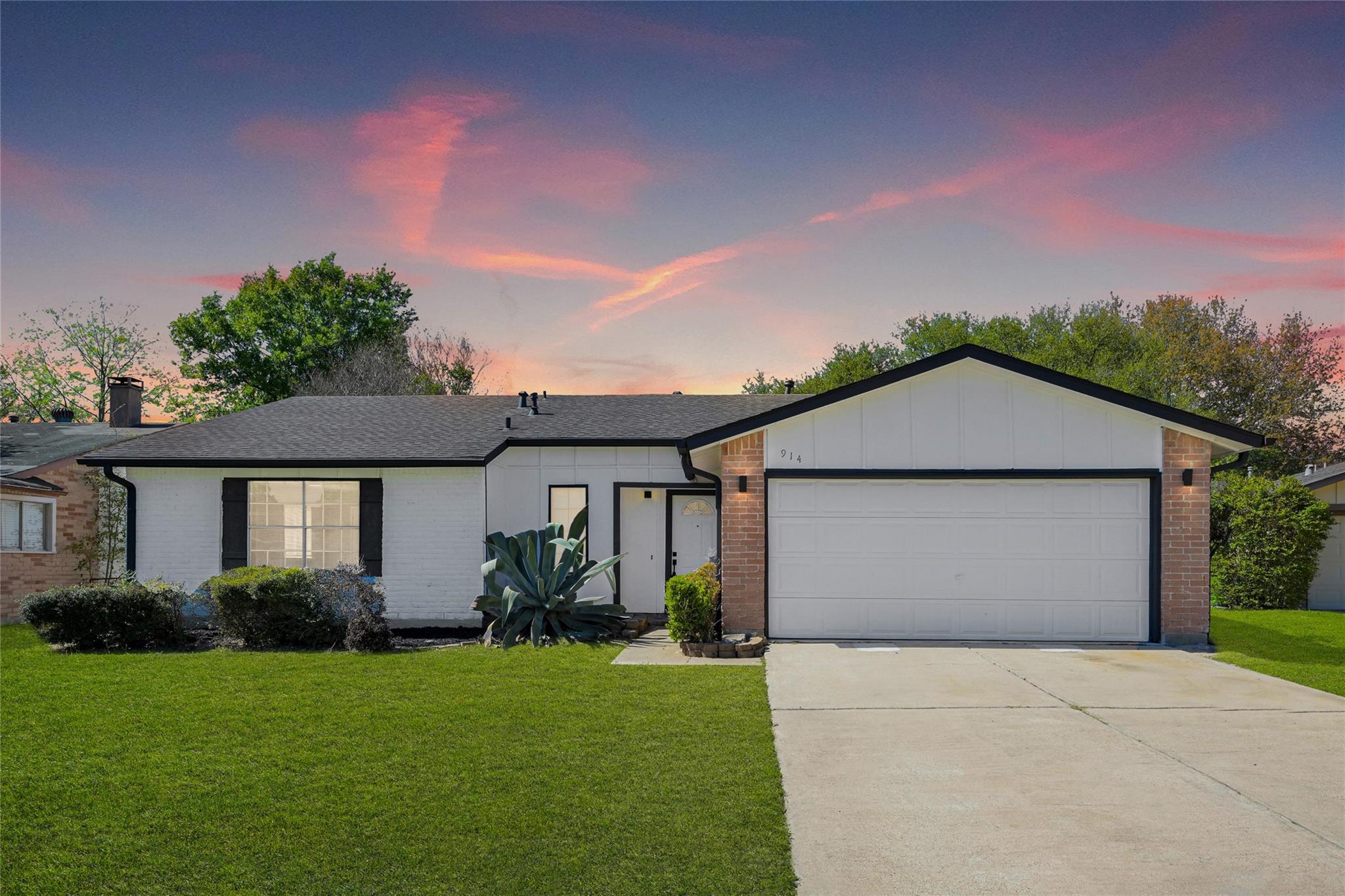 914 Cheyenne Meadows Drive — photo