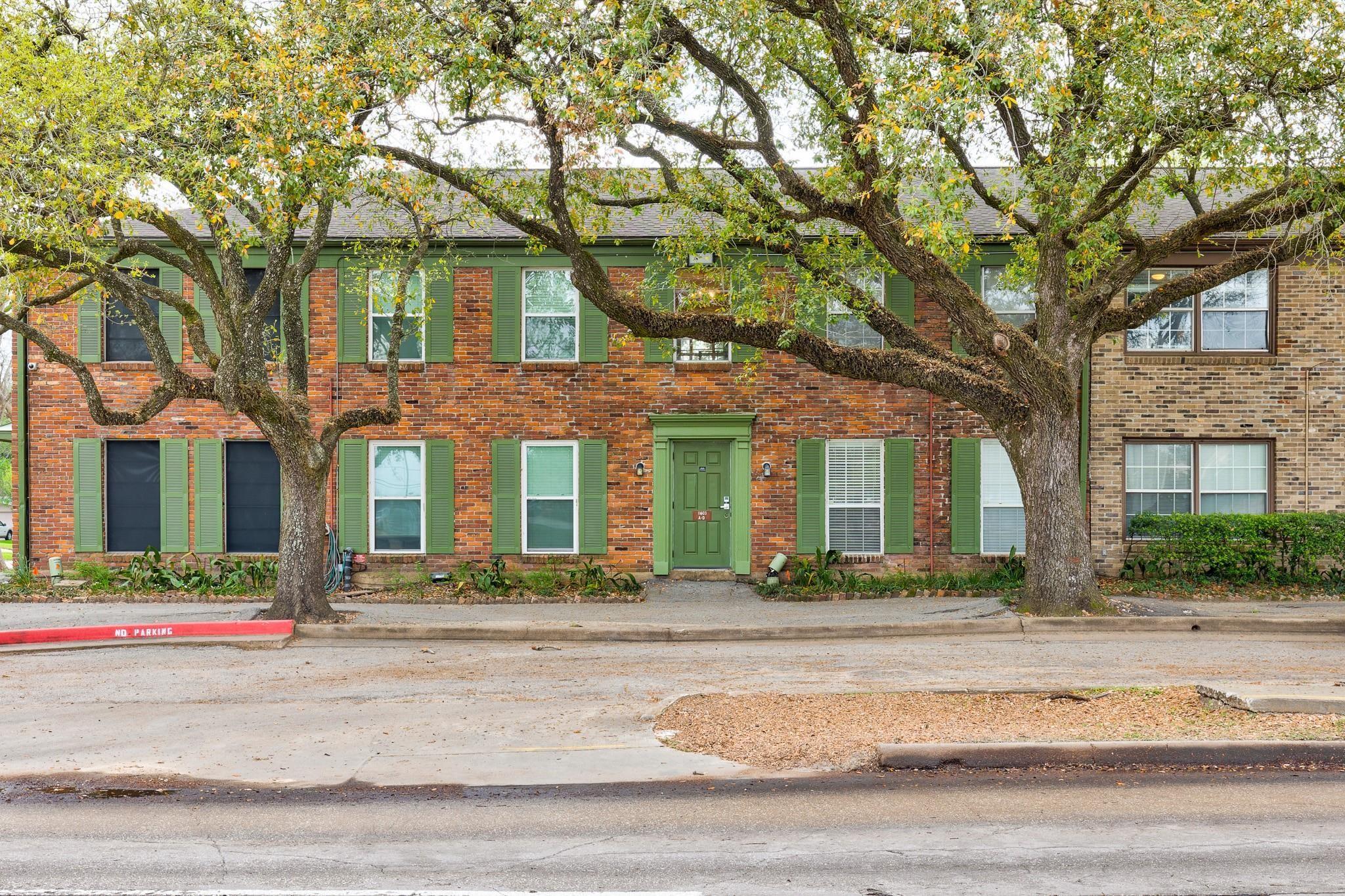 11603 Chimney Rock Road #4 — photo