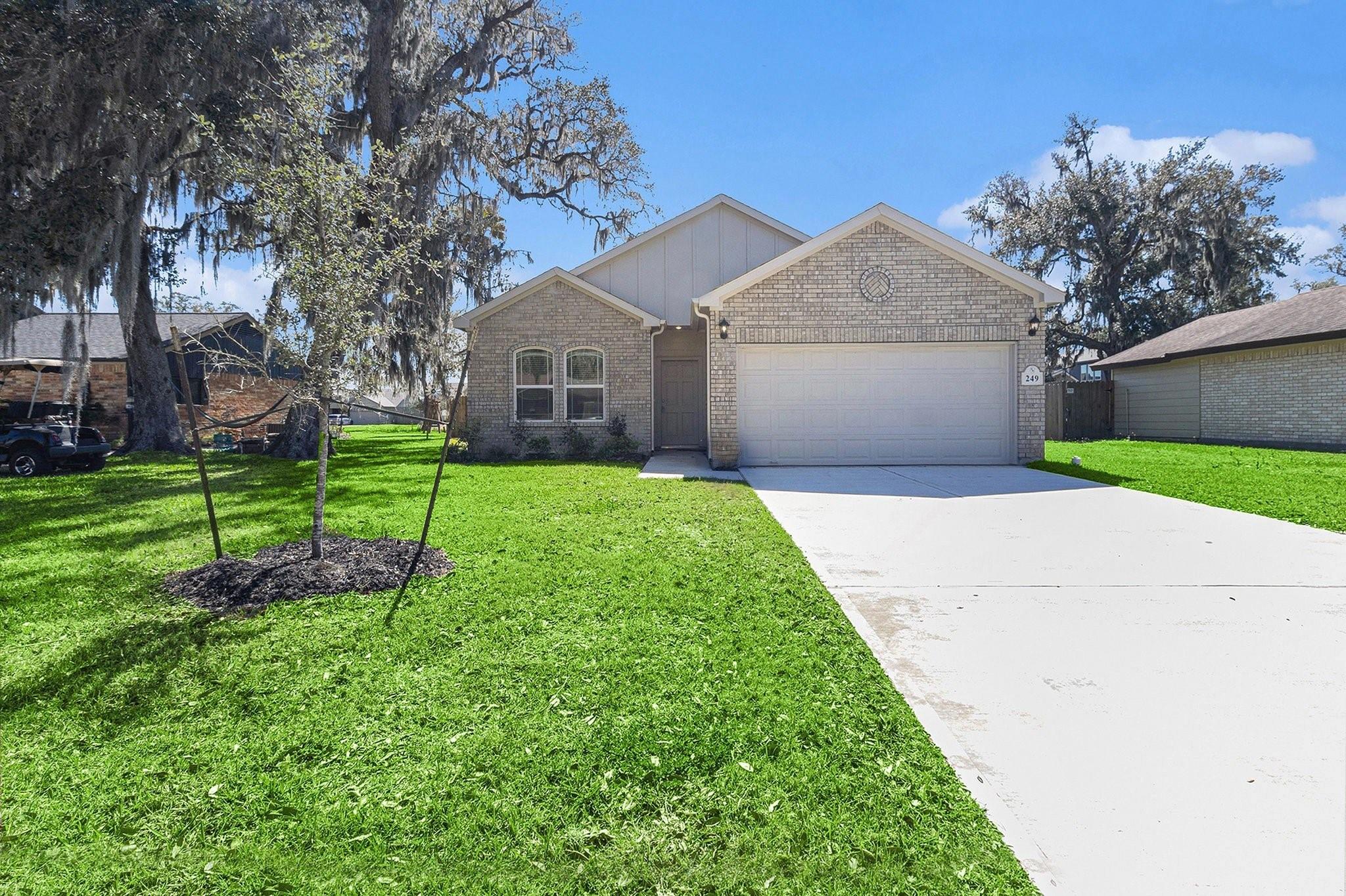 249 Edgewater Drive — photo