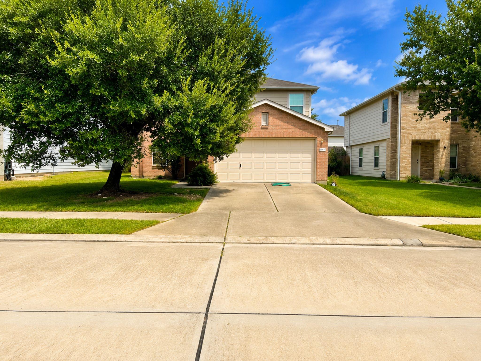 6414 Warfield Lane — photo