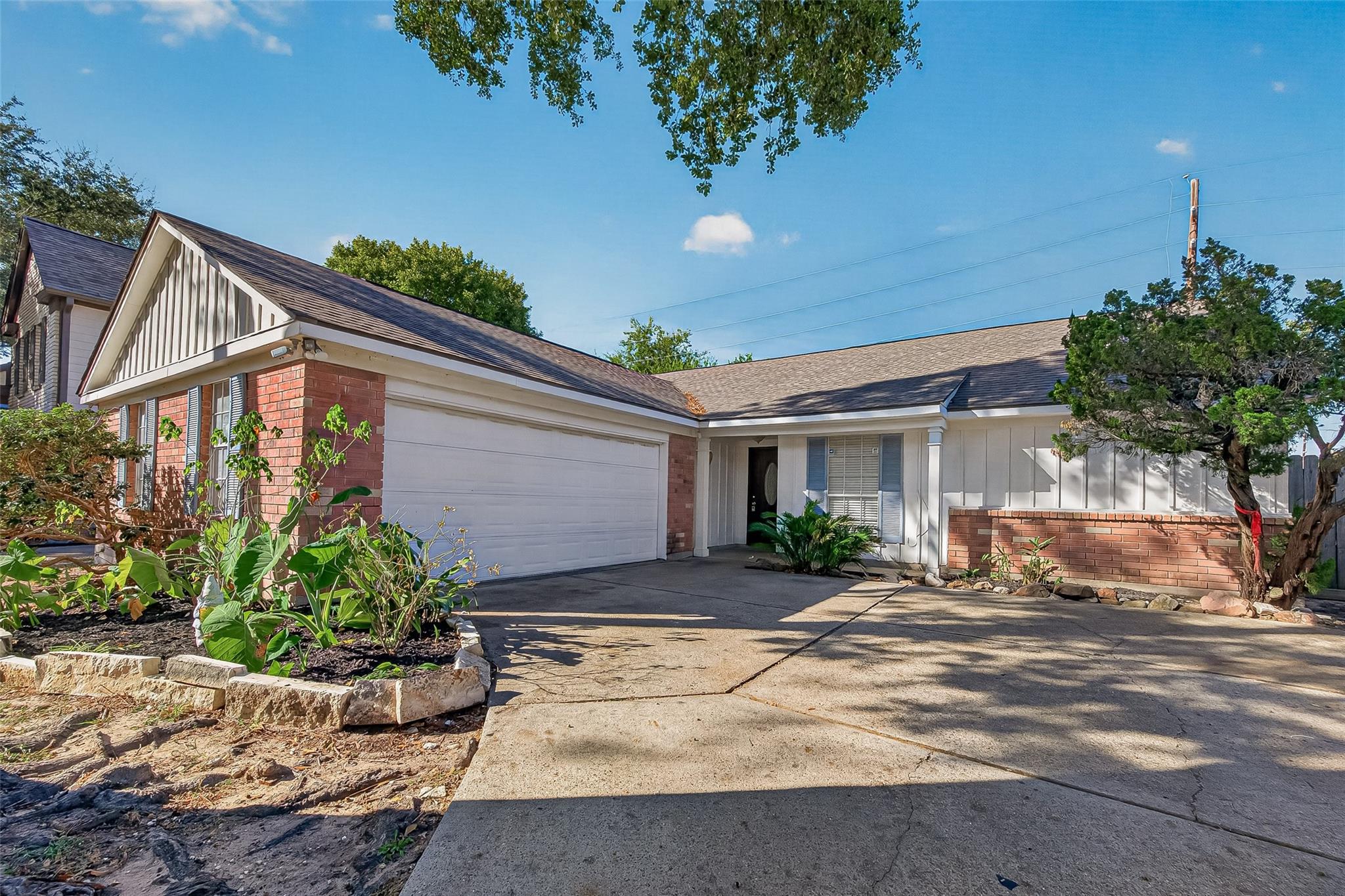 16026 Sweetwater Creek Drive — photo