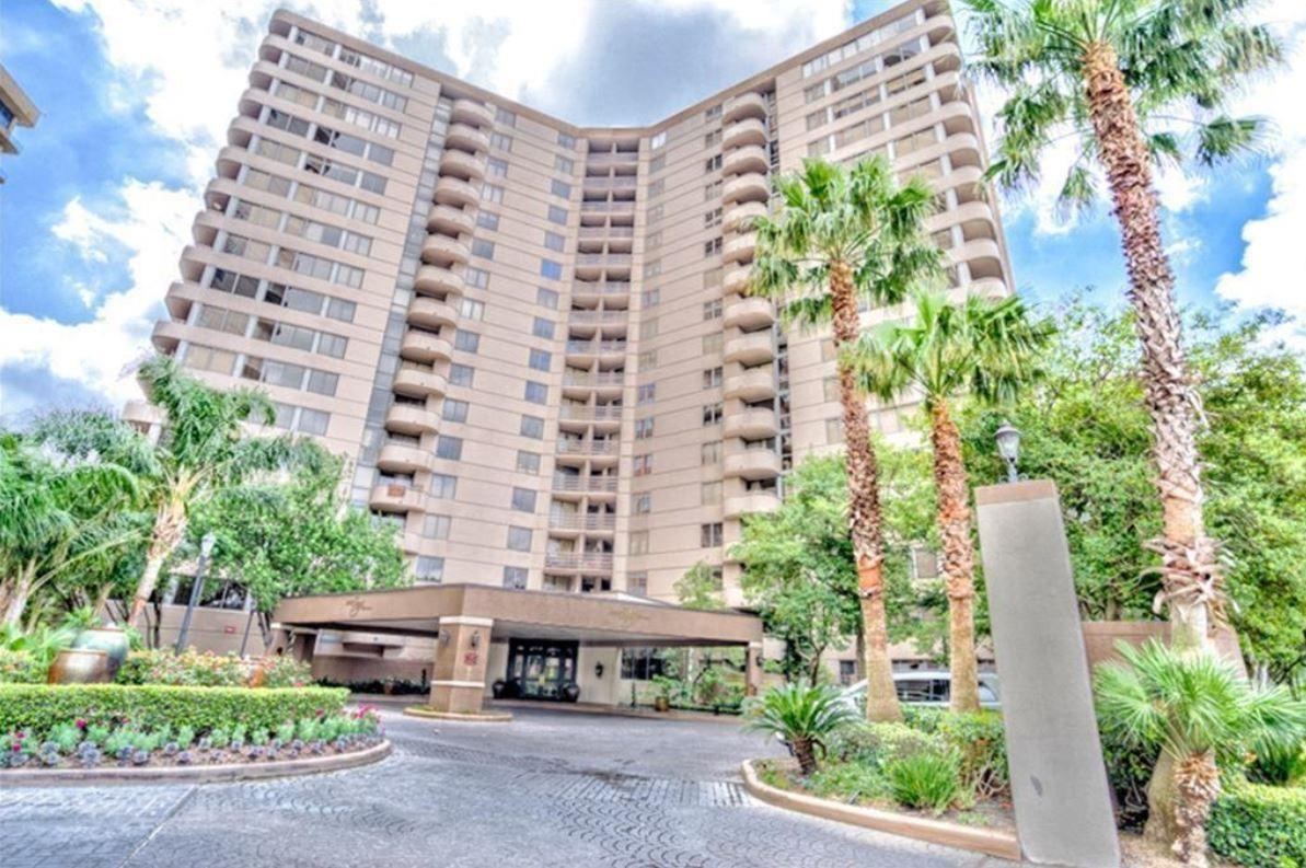 3525 Sage Road #403 — photo