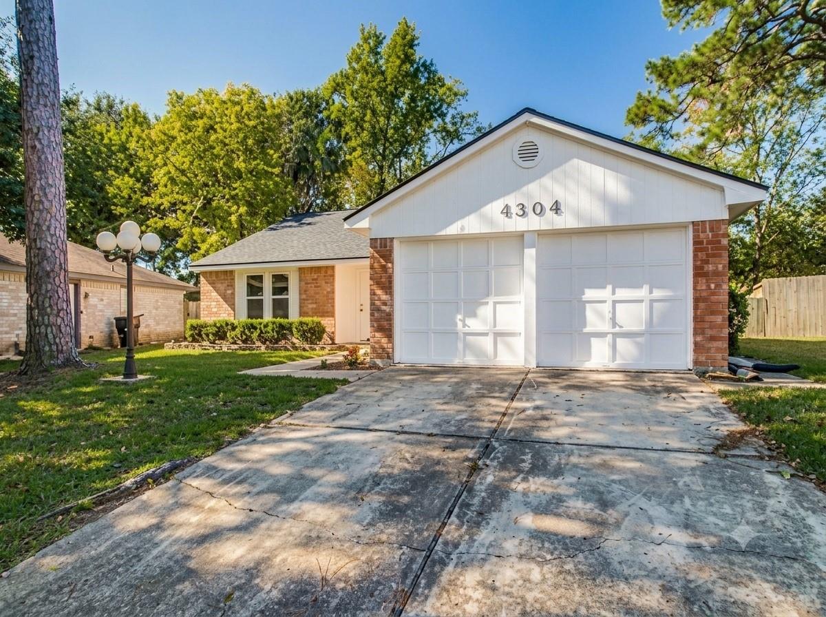 6306 Fallengate Drive, Spring, TX 77373 — photo 2