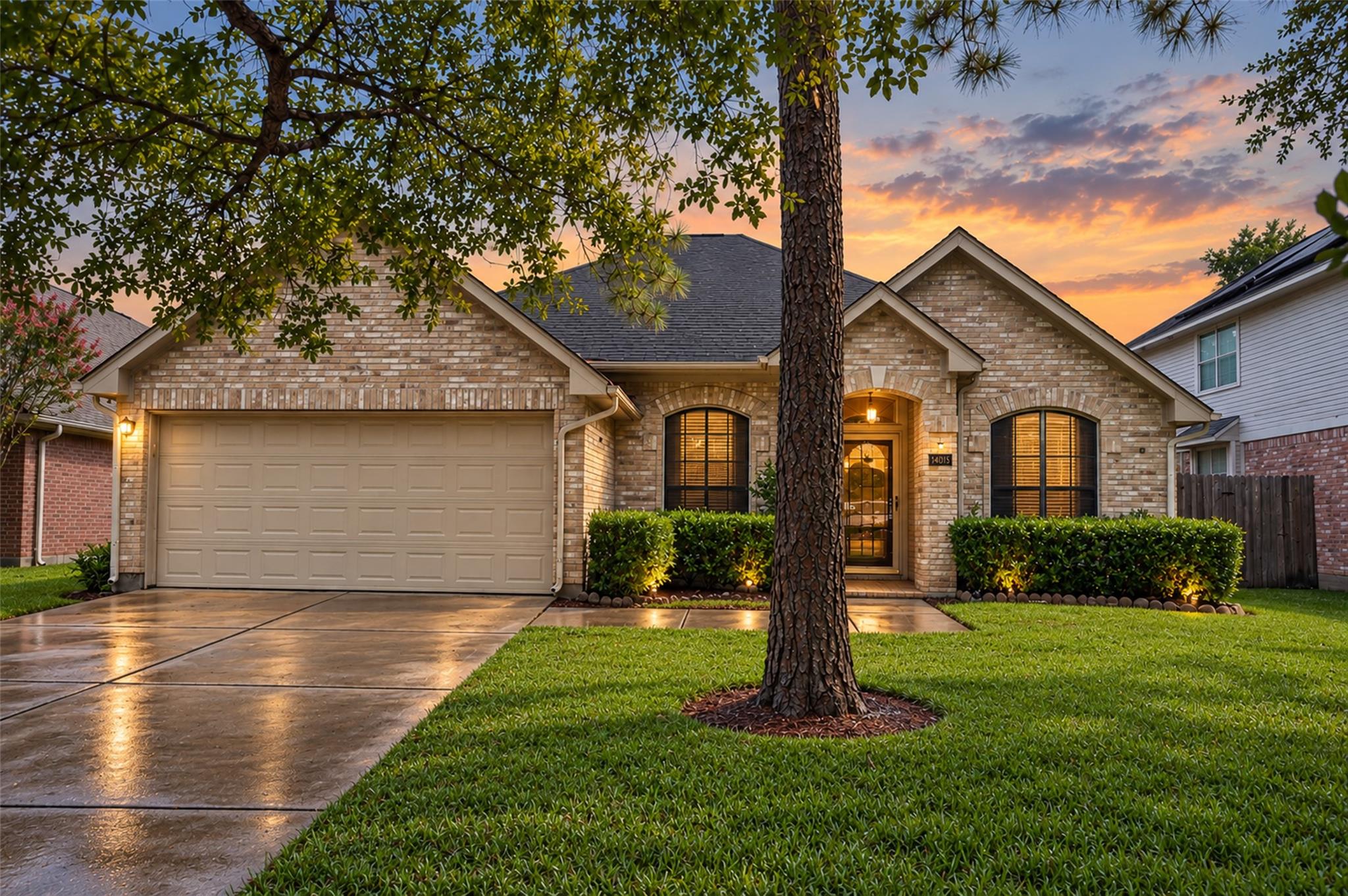 14015 Crown Glen Court — photo