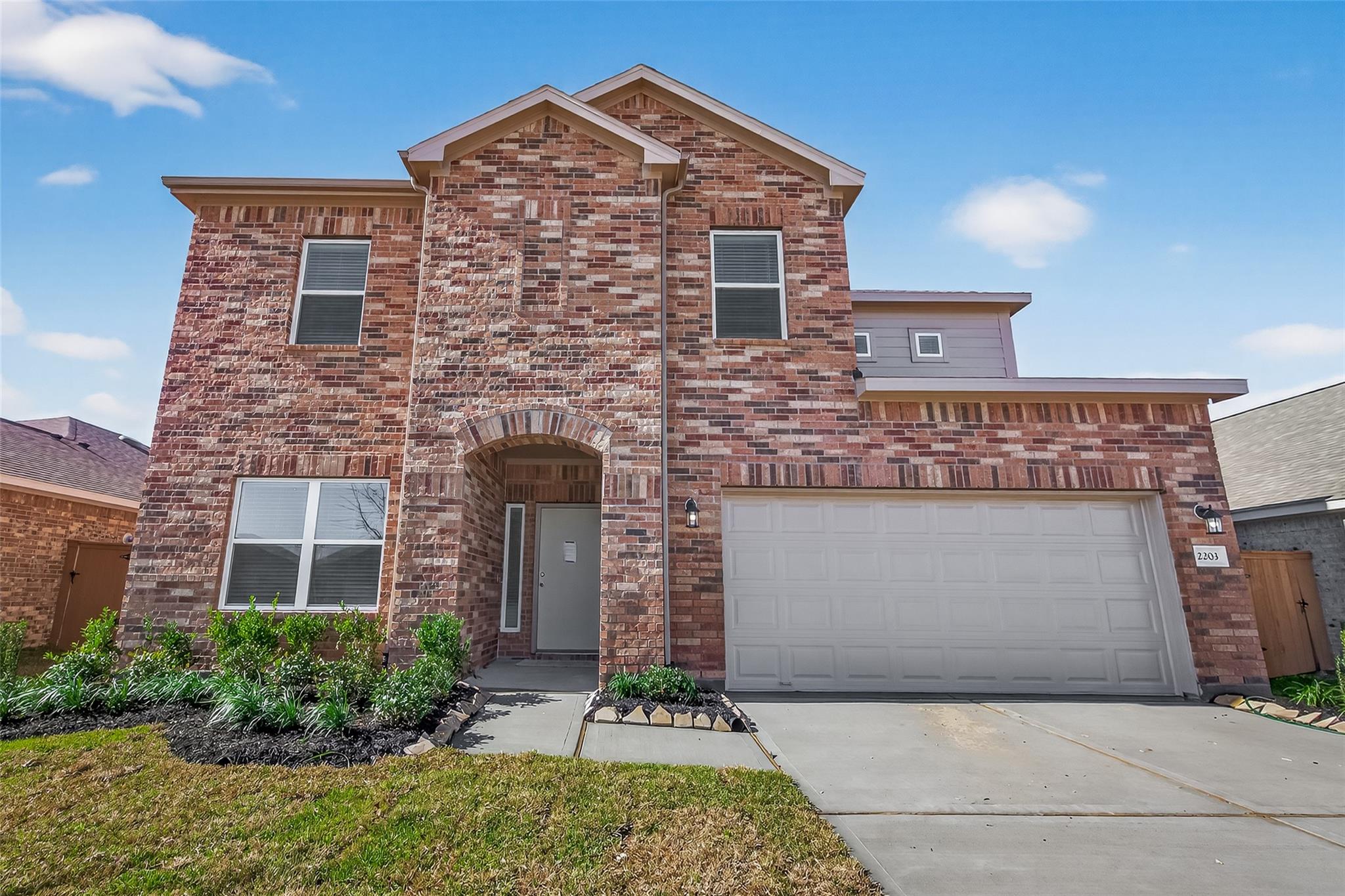 2203 Port Jackson Drive — photo