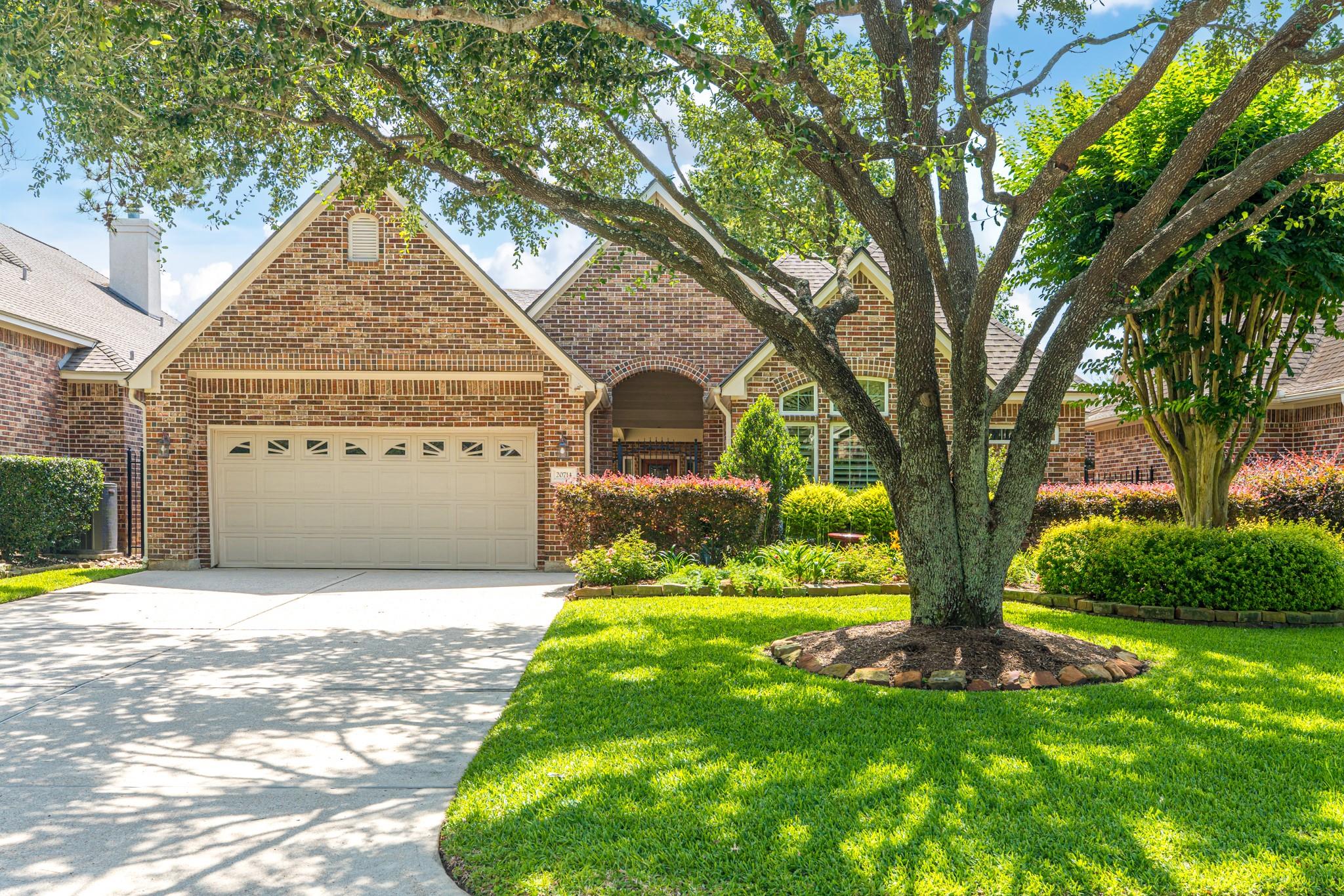 20714 Flora View Court — photo