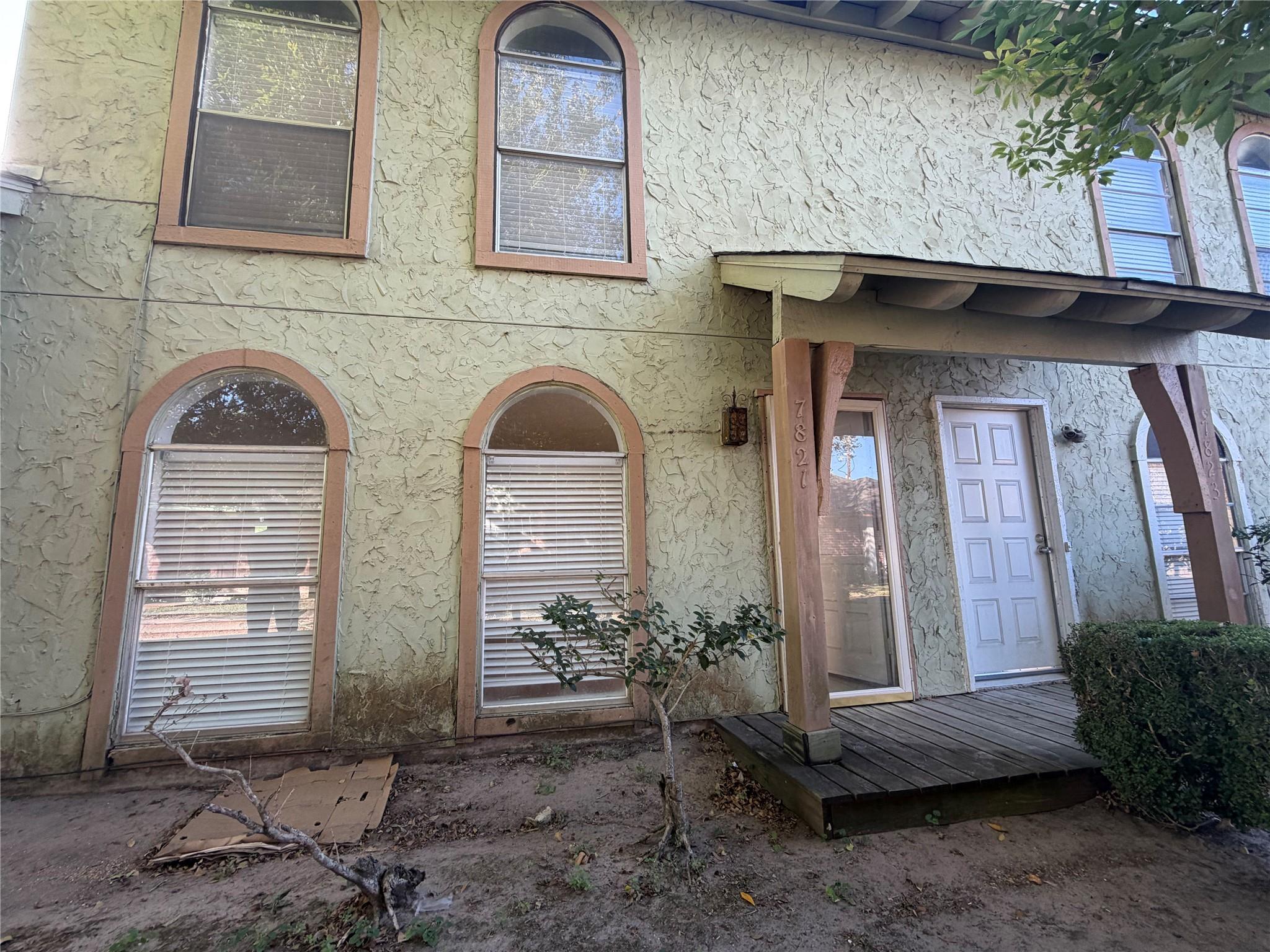 7821 Cook Road — photo