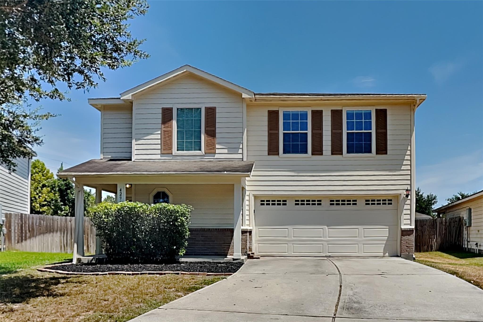 4294 Medina River Loop — photo