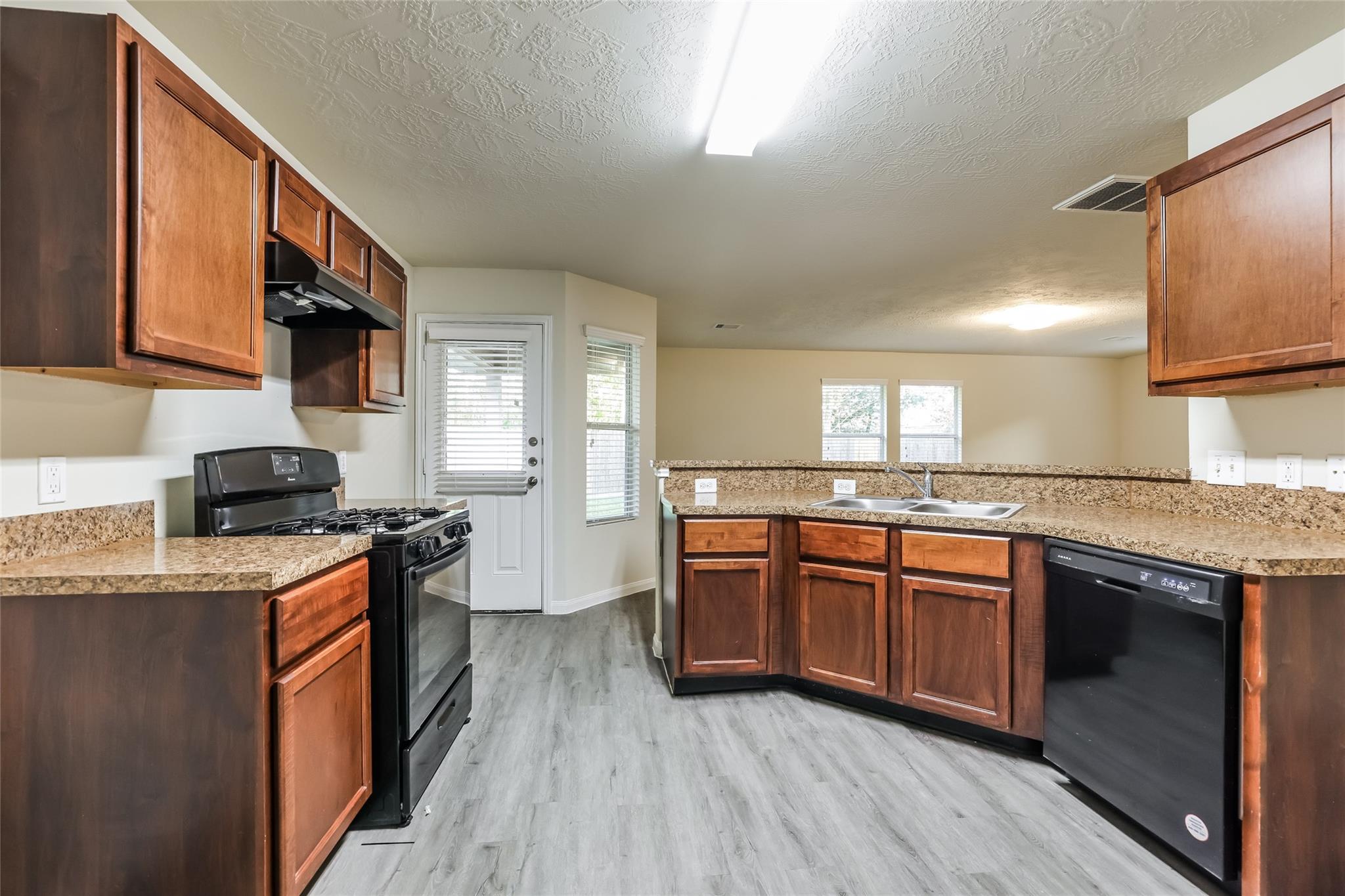 12716 Rio Nueces Lane, Rosharon, TX 77583 — photo 3