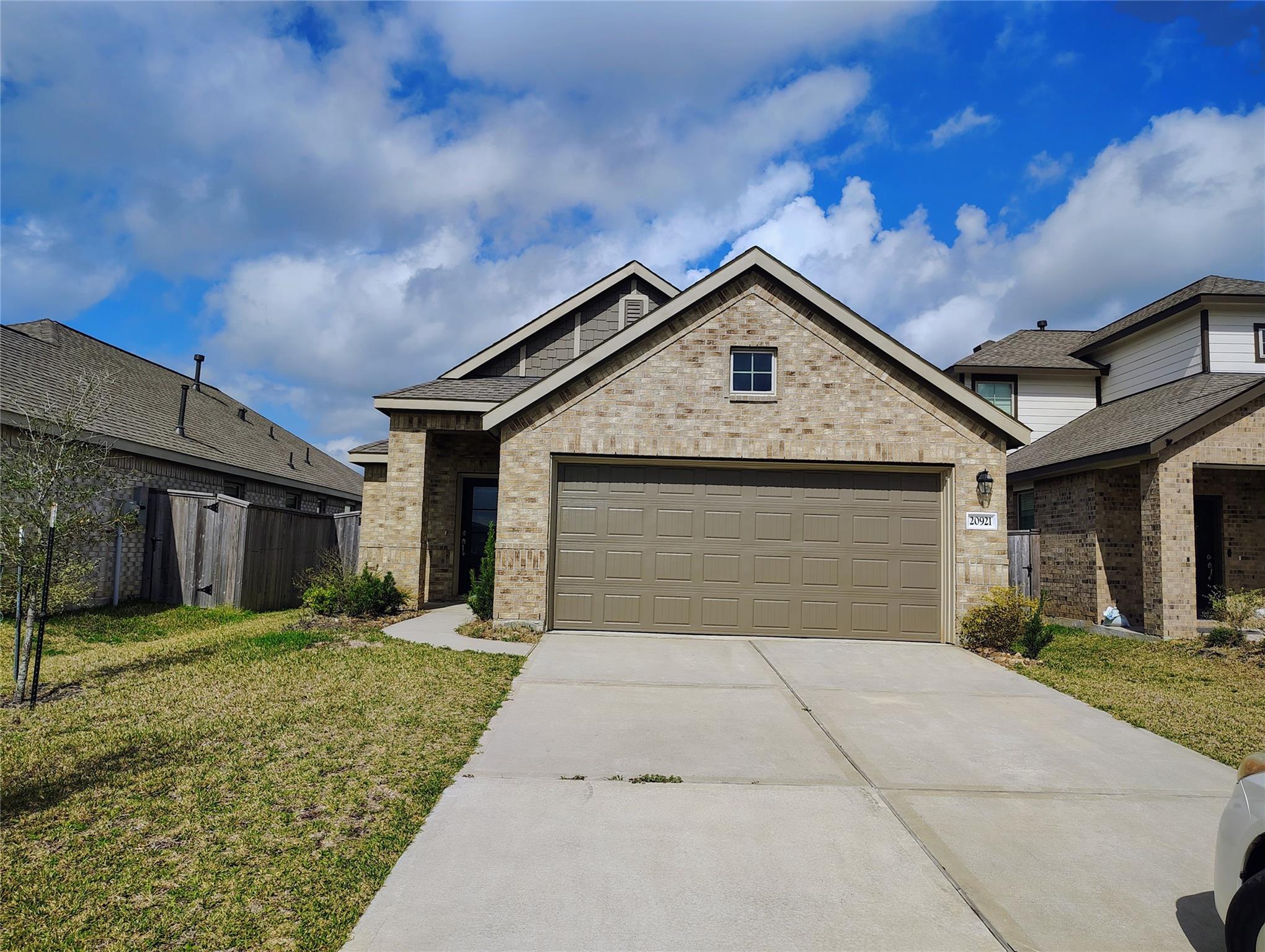 20921 Cropani Shadow Drive — photo