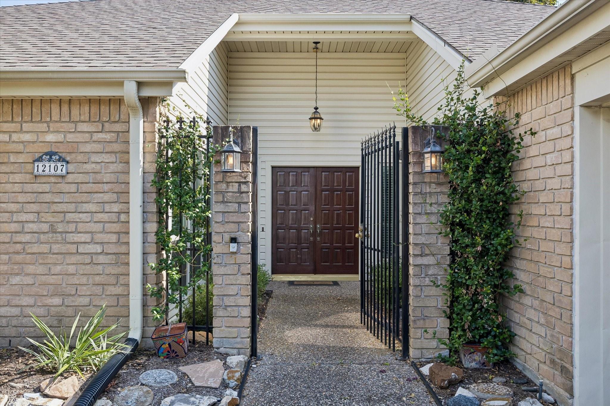 12107 Burgoyne Drive — photo