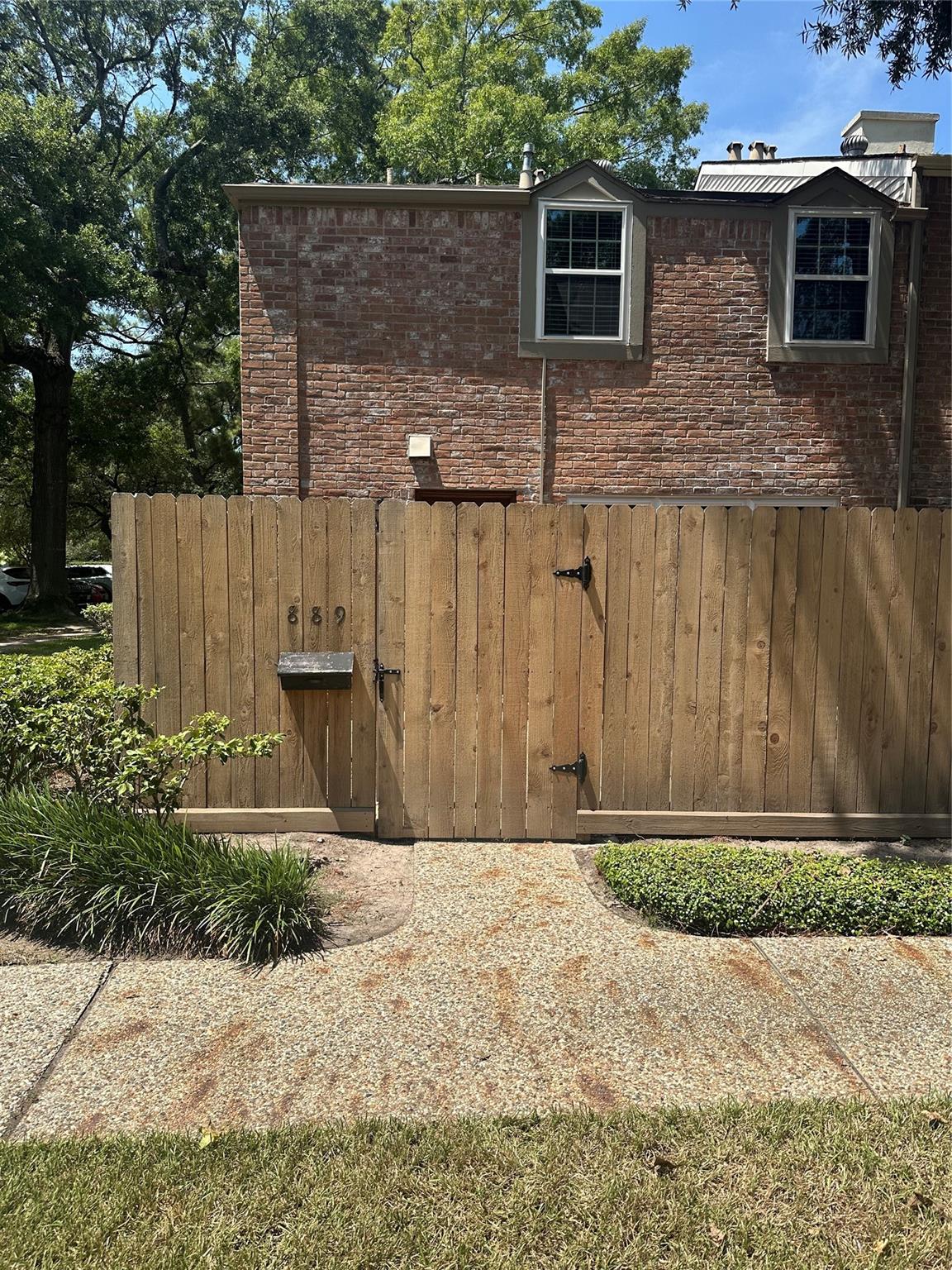 889 Wax Myrtle Lane — photo