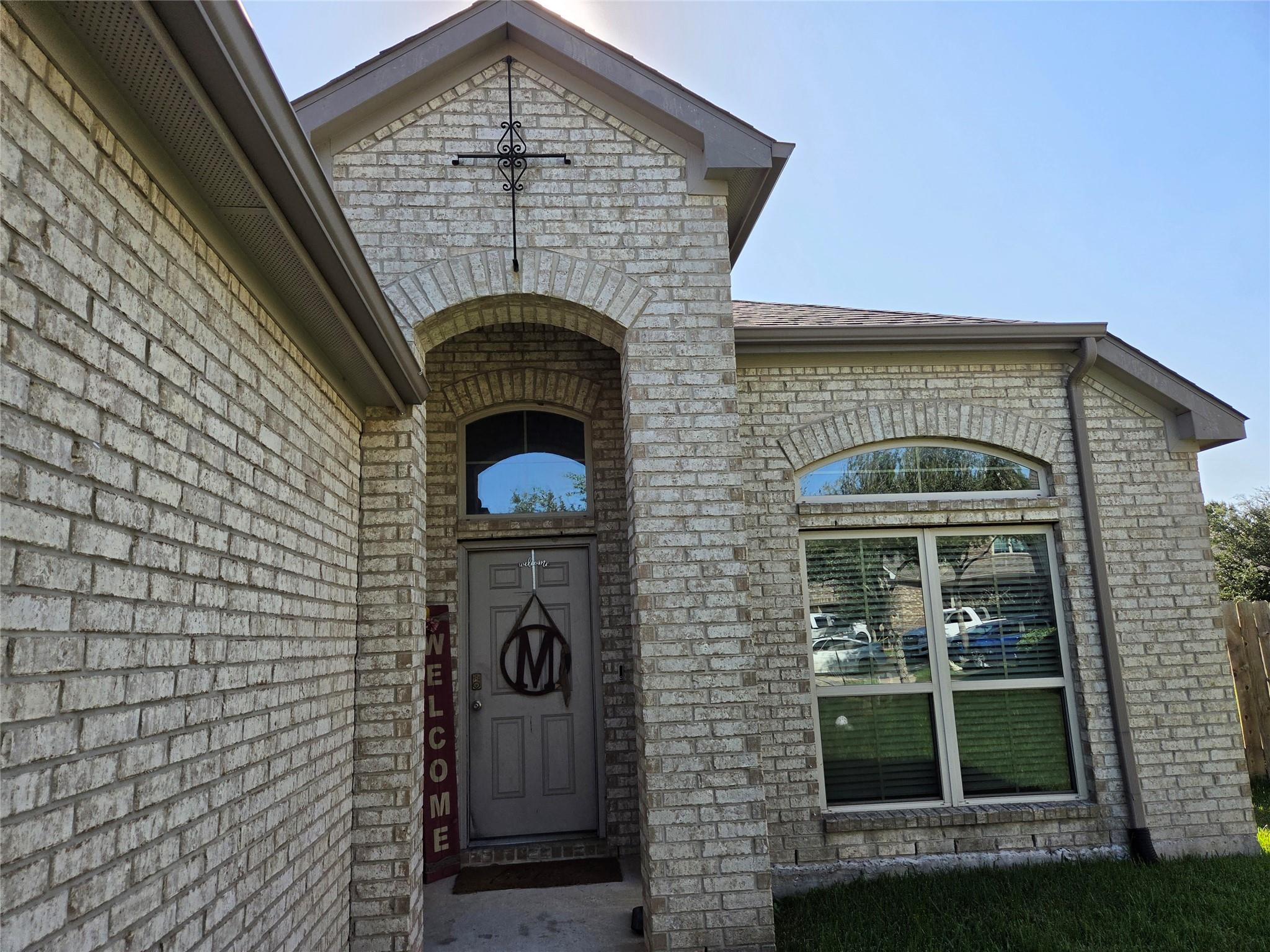 5310 Decatur Court — photo