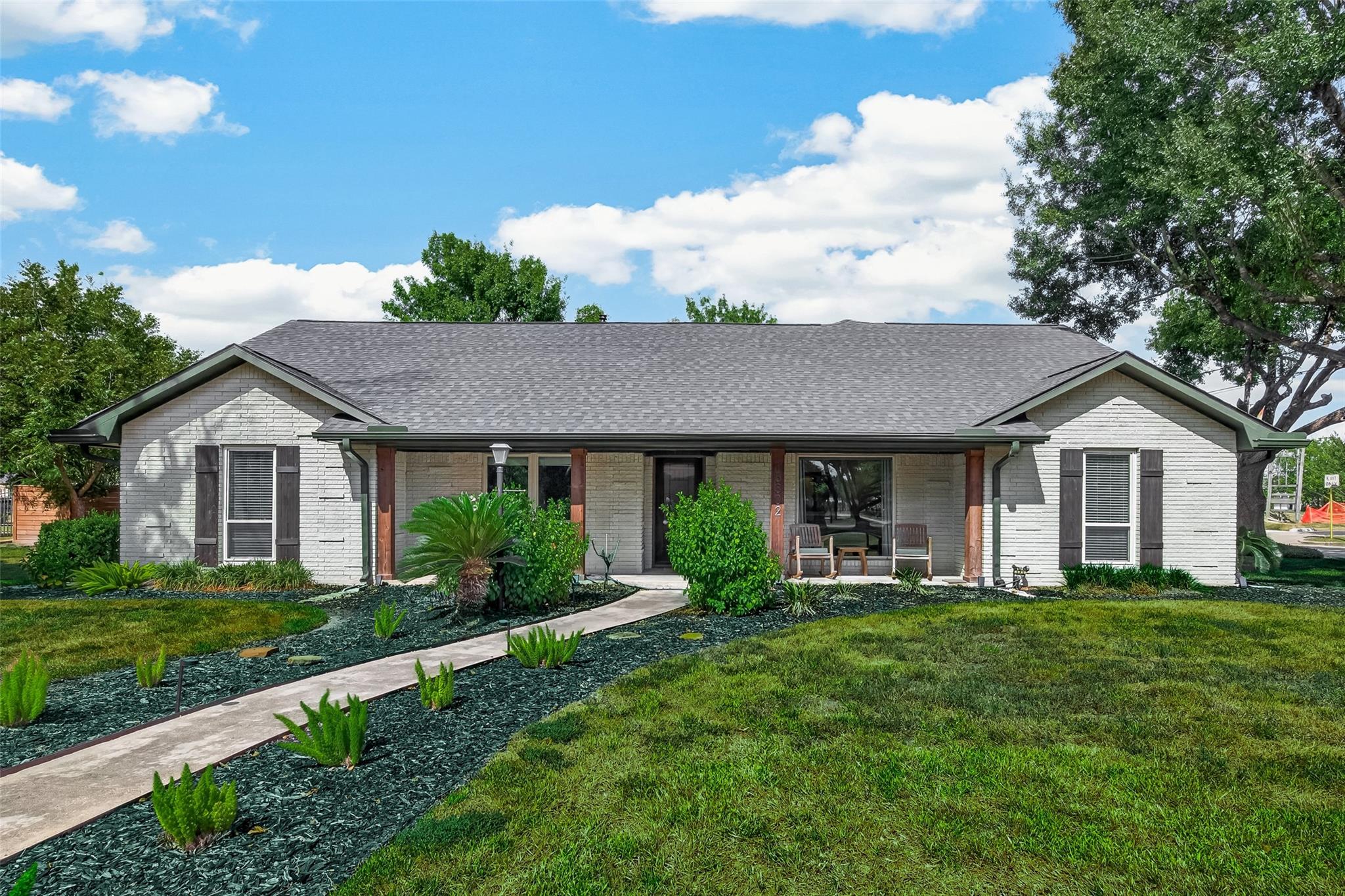 15302 Jersey Drive — photo