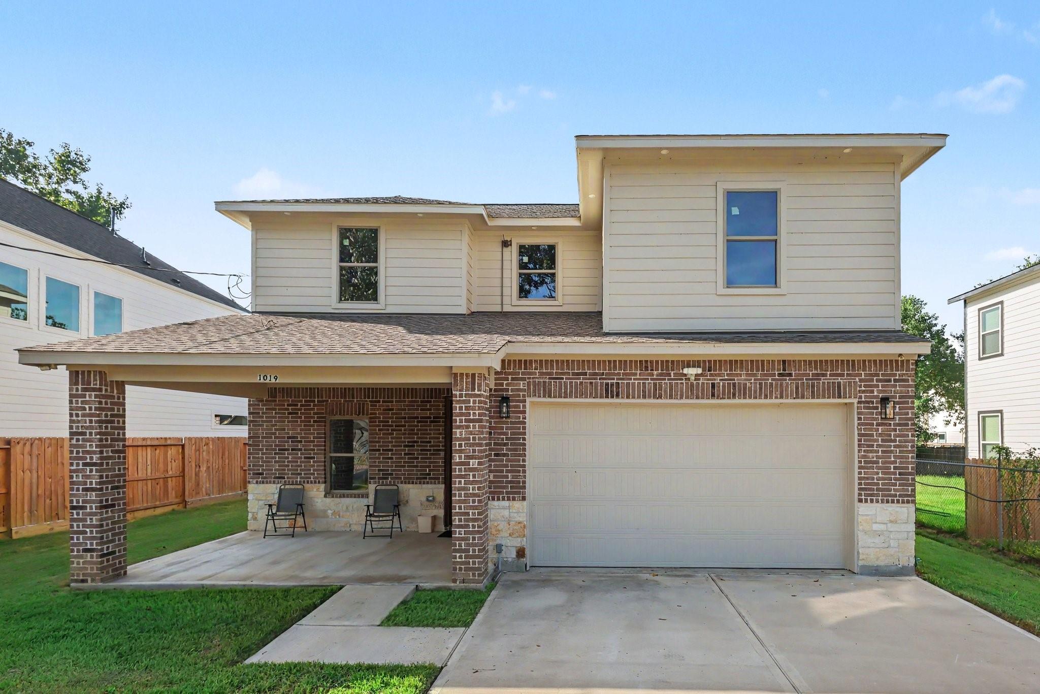 1019 Ellington Street — photo