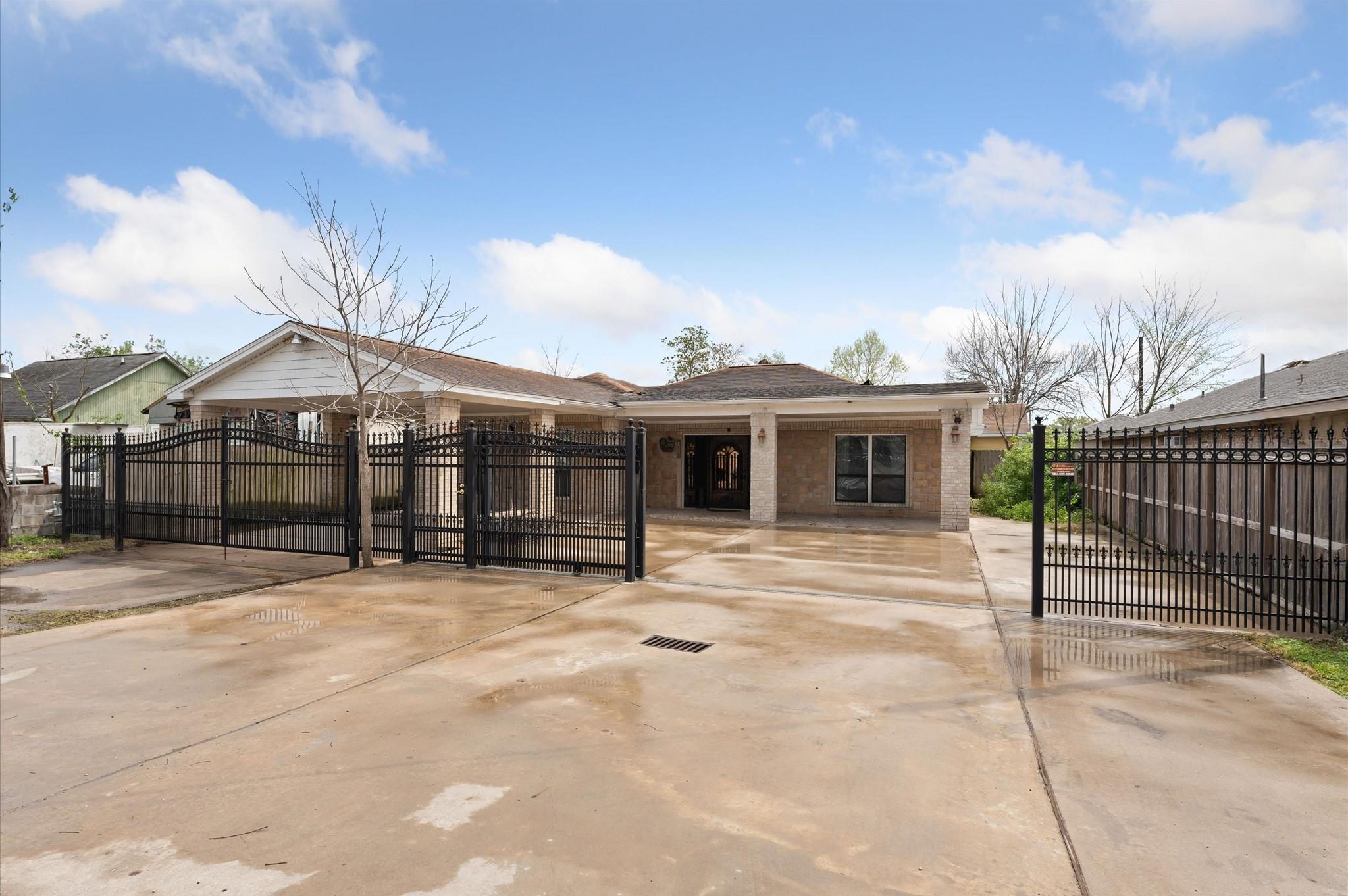 14022 Greenville Street — photo