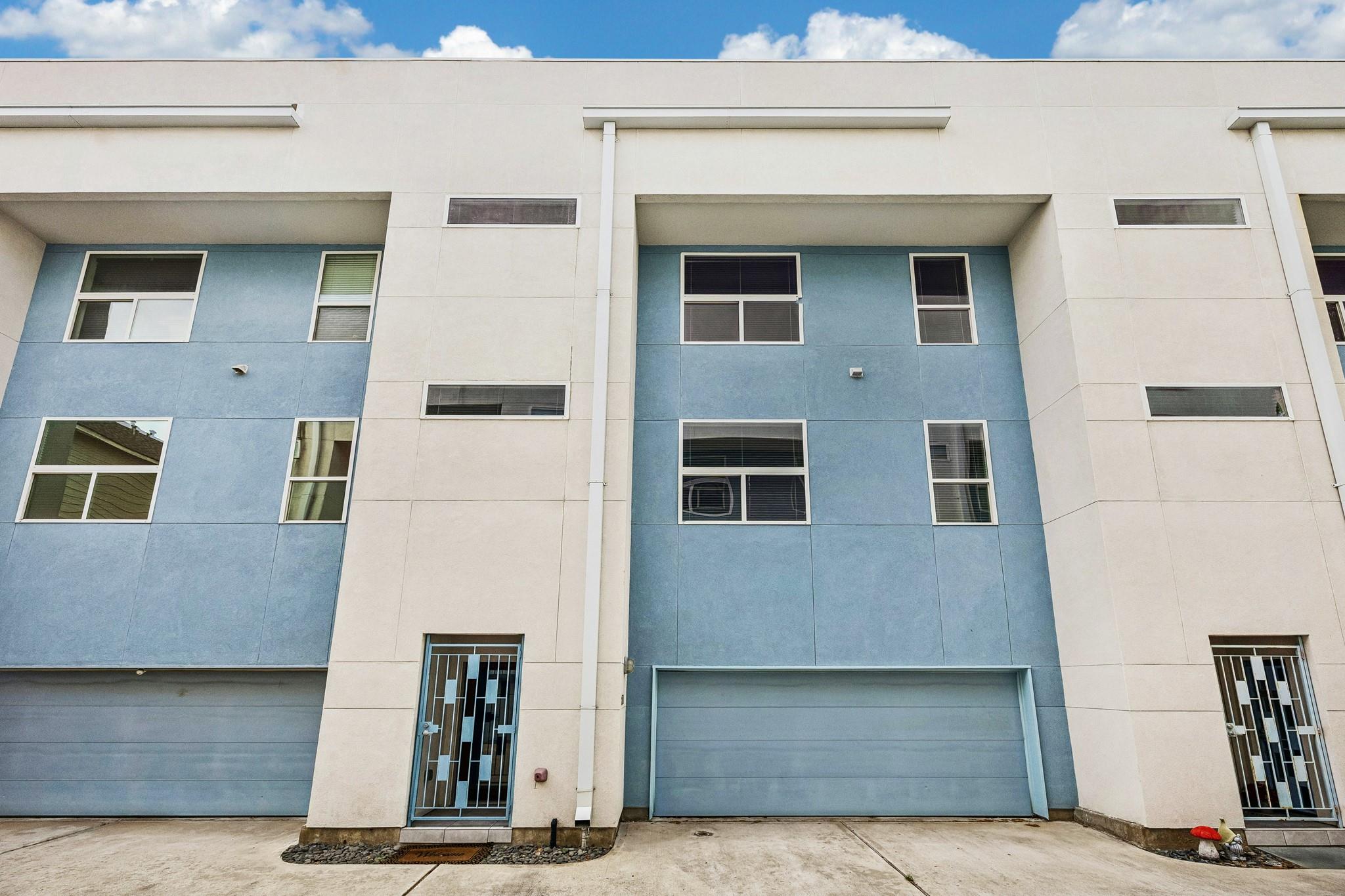 1820 Prospect Street — photo