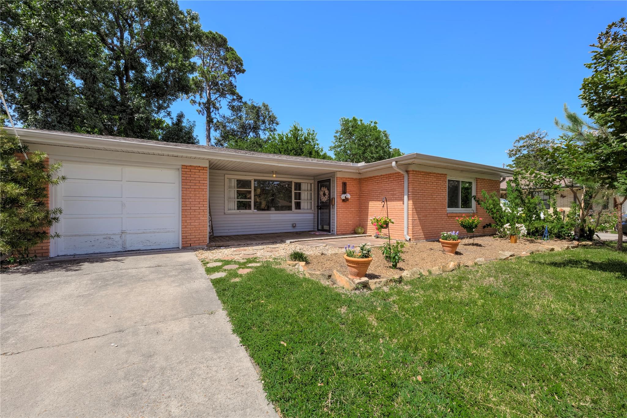 515 Azaleadell Drive — photo