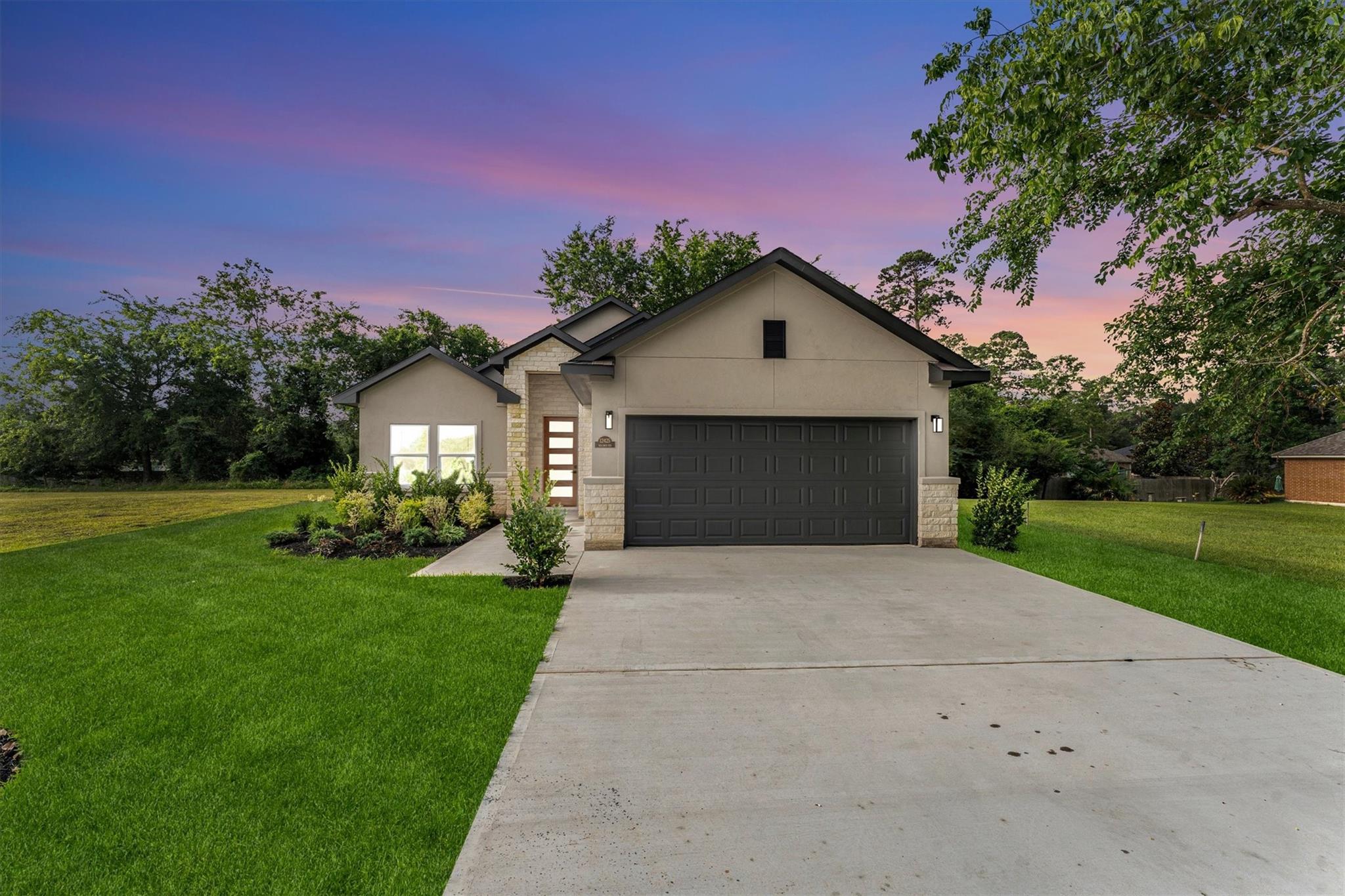 12425 Walden Road — photo