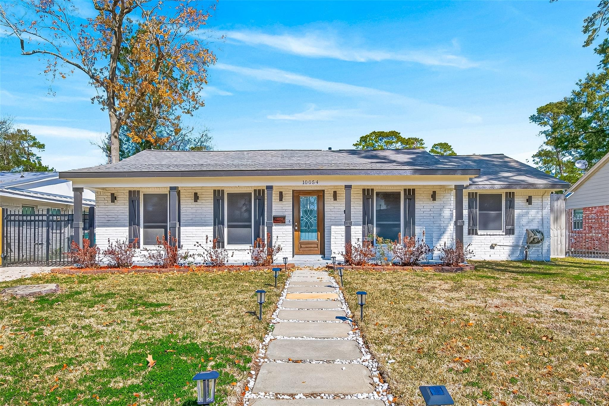 10054 Cedardale Drive — photo